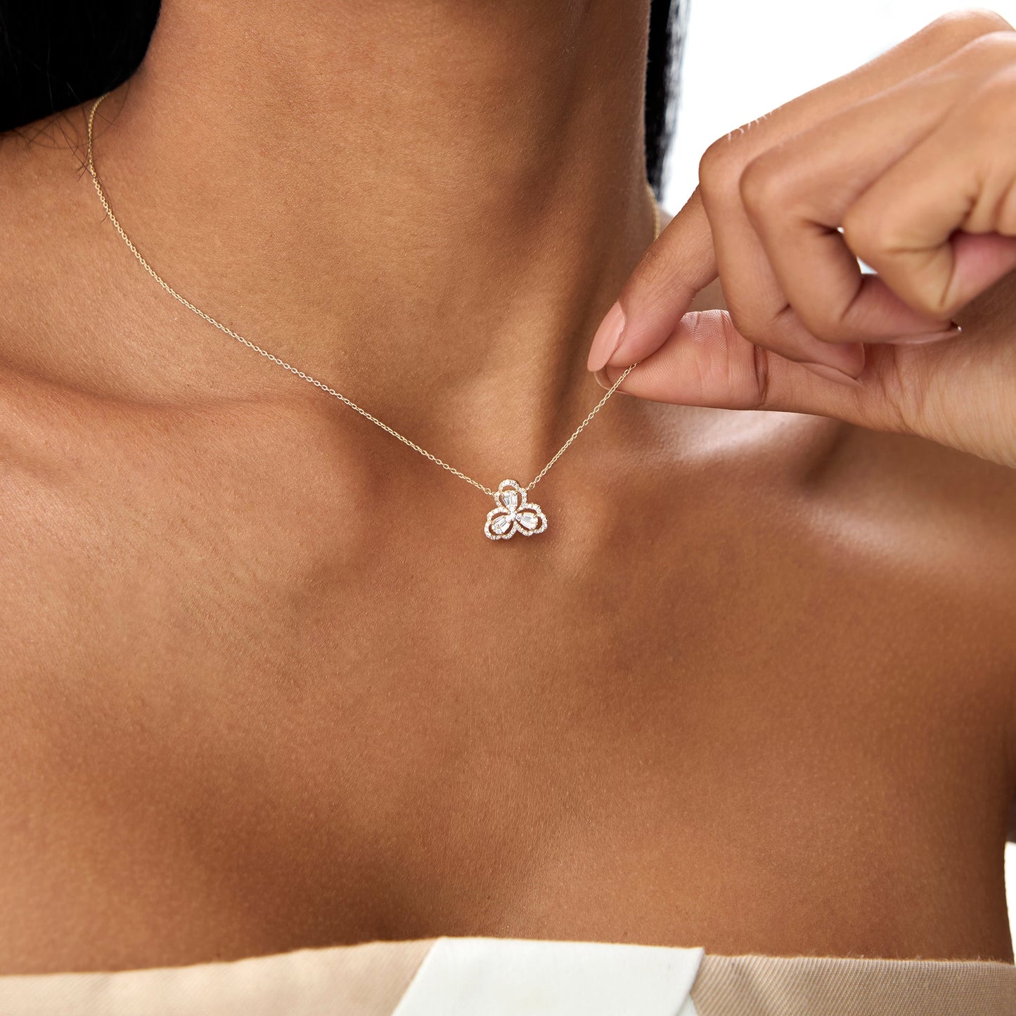 14K Gold Clover Baguette Diamond Necklace