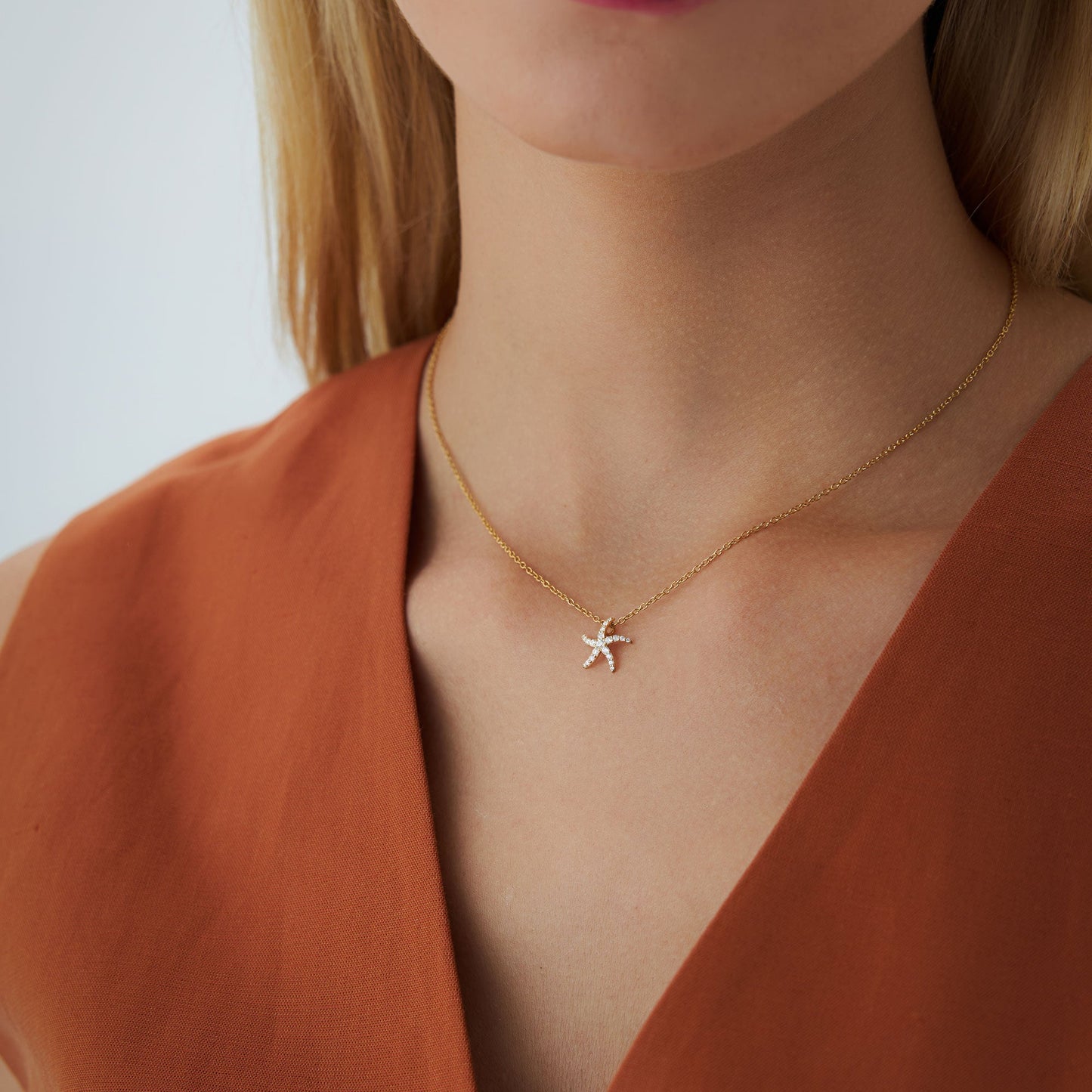 14k Gold Diamond Starfish Charm Pendant