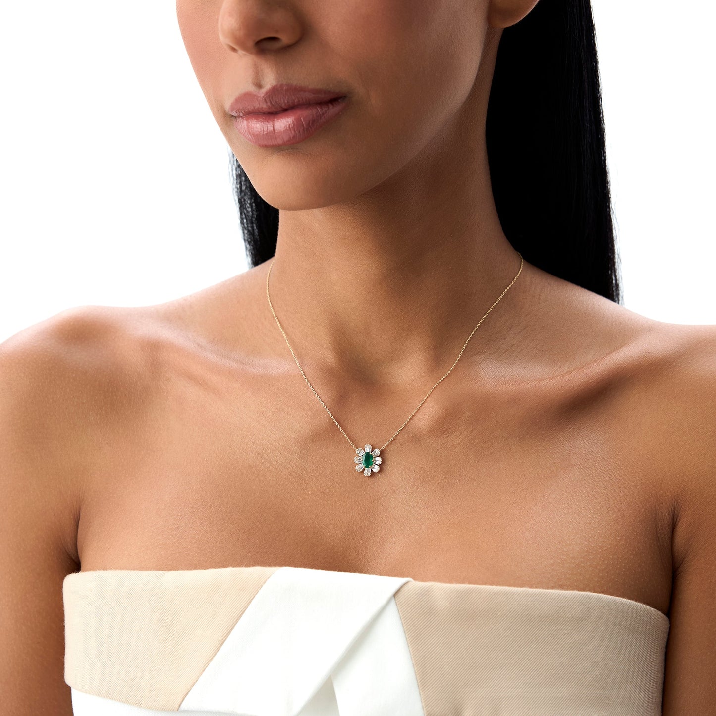 14k Oval Shape Emerald Necklace with Baguettes