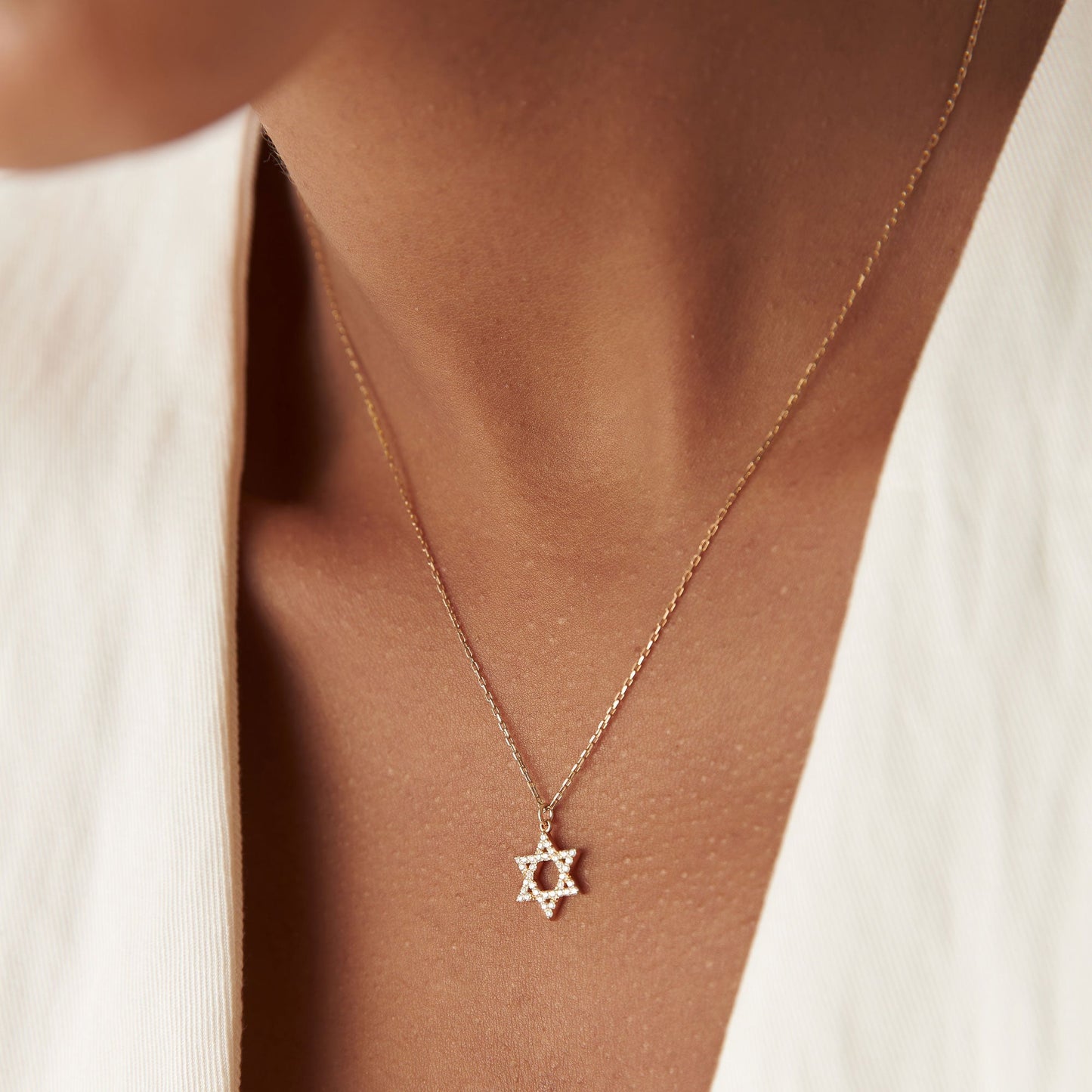 14k Star of David Round Diamond Necklace