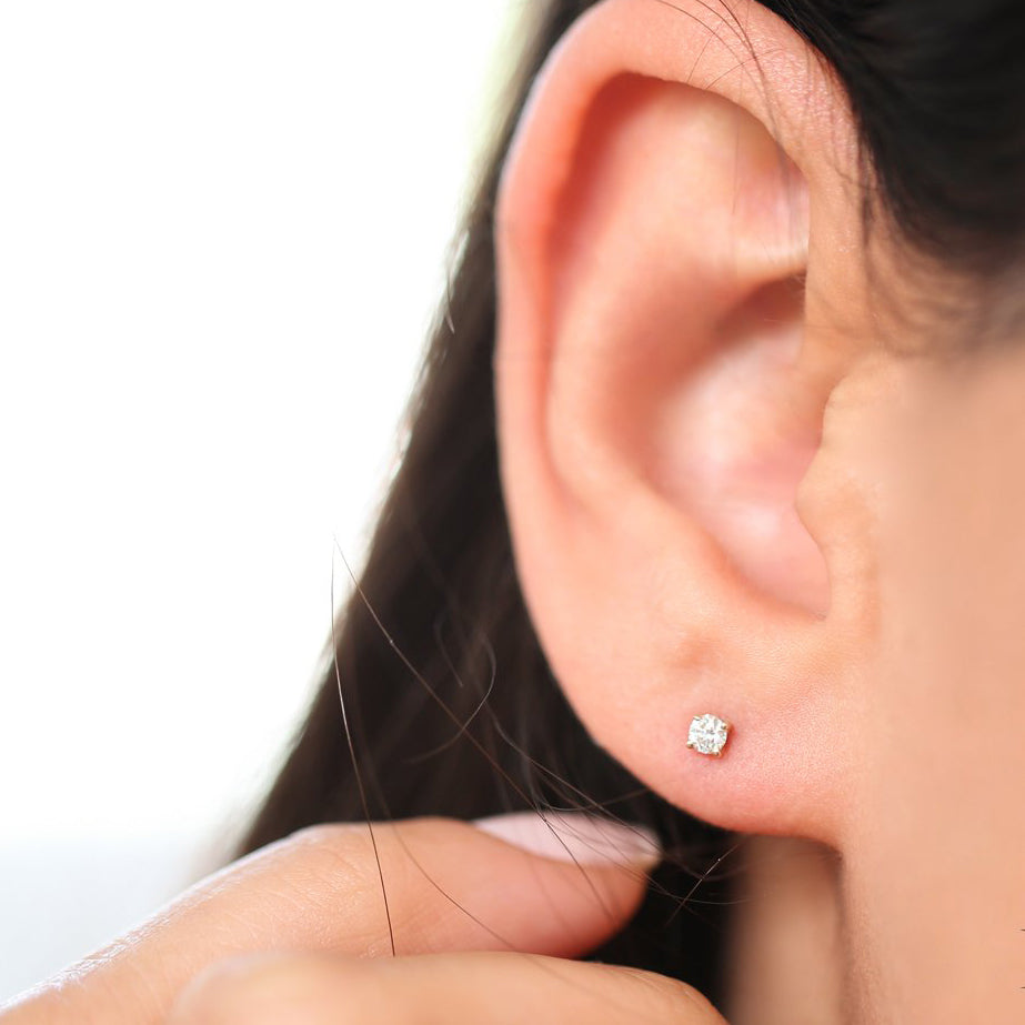 14k Prong Setting Round Diamond Studs - Geum Jewels