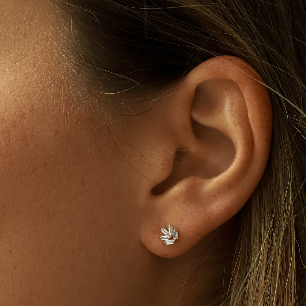 14k Dainty Minimal Baguette Diamond Studs