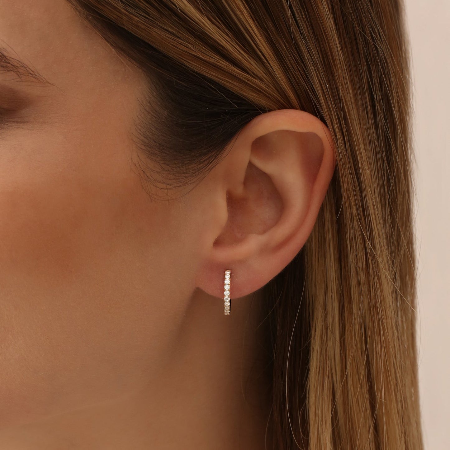 14k Diamond Huggies Earrings 16MM - Geum Jewels