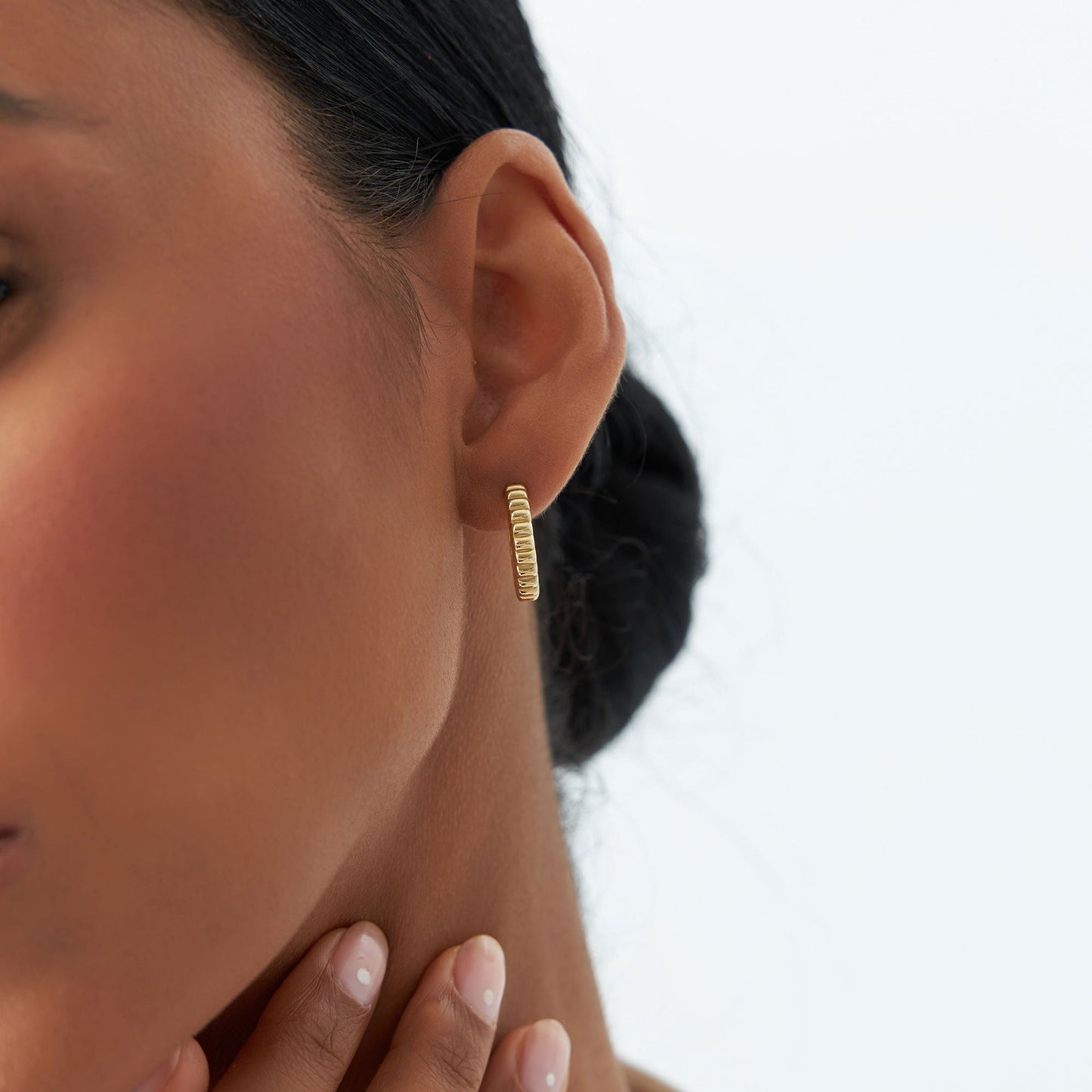 14k Gold Bubble C Hoop Earrings - Geum Jewels