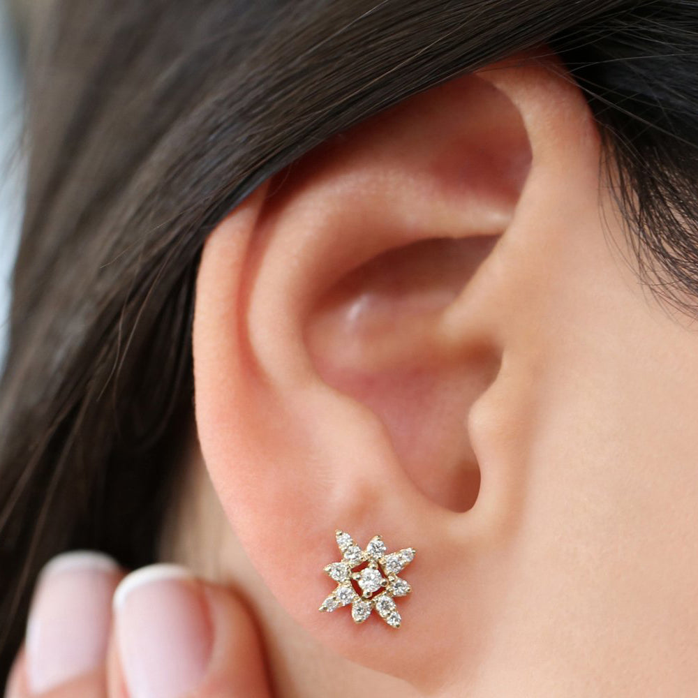 14K Gold Compass Star Diamond Earrings - Geum Jewels