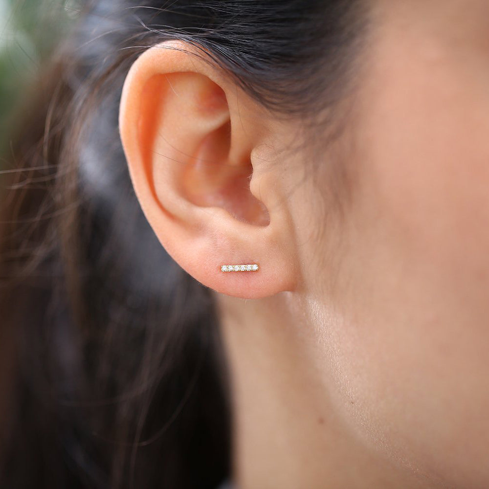 14K Gold Diamond Bar Stud Earrings - Geum Jewels