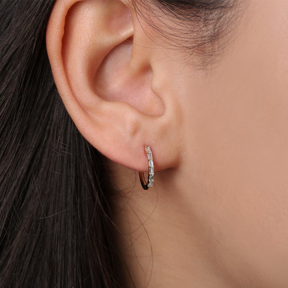 14K Gold Mini Baguette Huggie Earrings - Geum Jewels