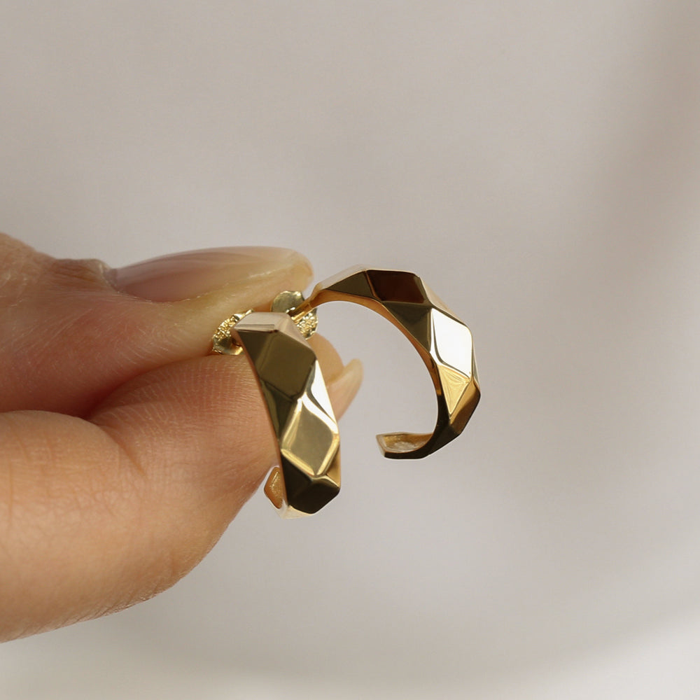 14k Gold Statement Earring - Geum Jewels