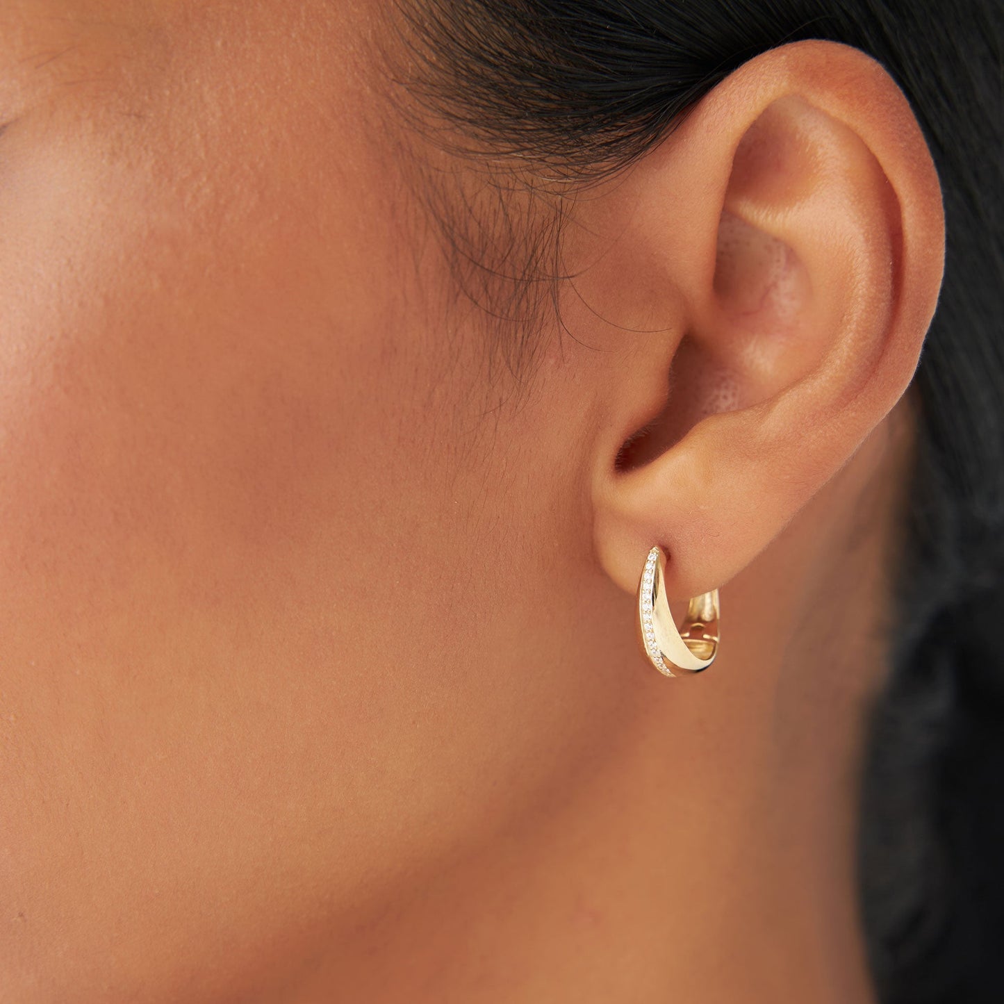 14k Gold Teardrop Diamond Hoop Earrings - Geum Jewels