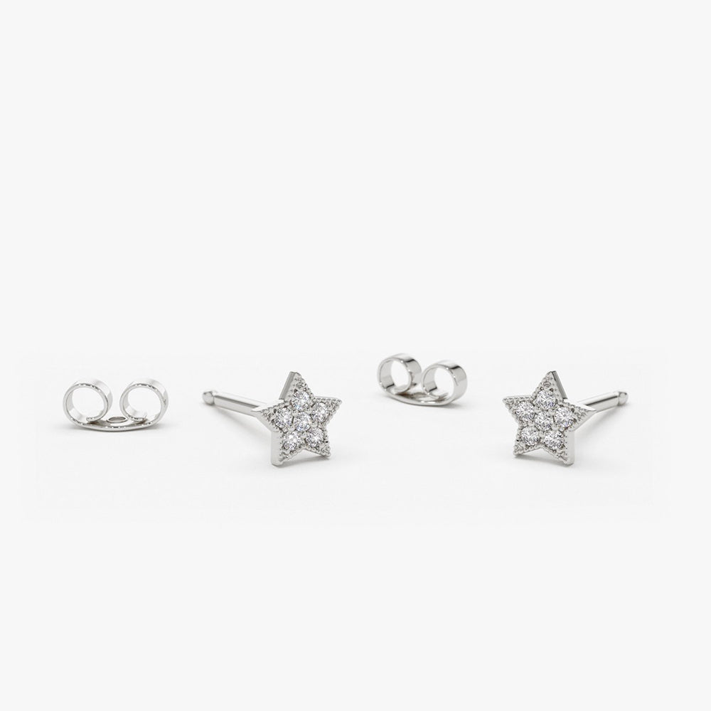 14K Gold Tiny Diamond Star Studs - Geum Jewels