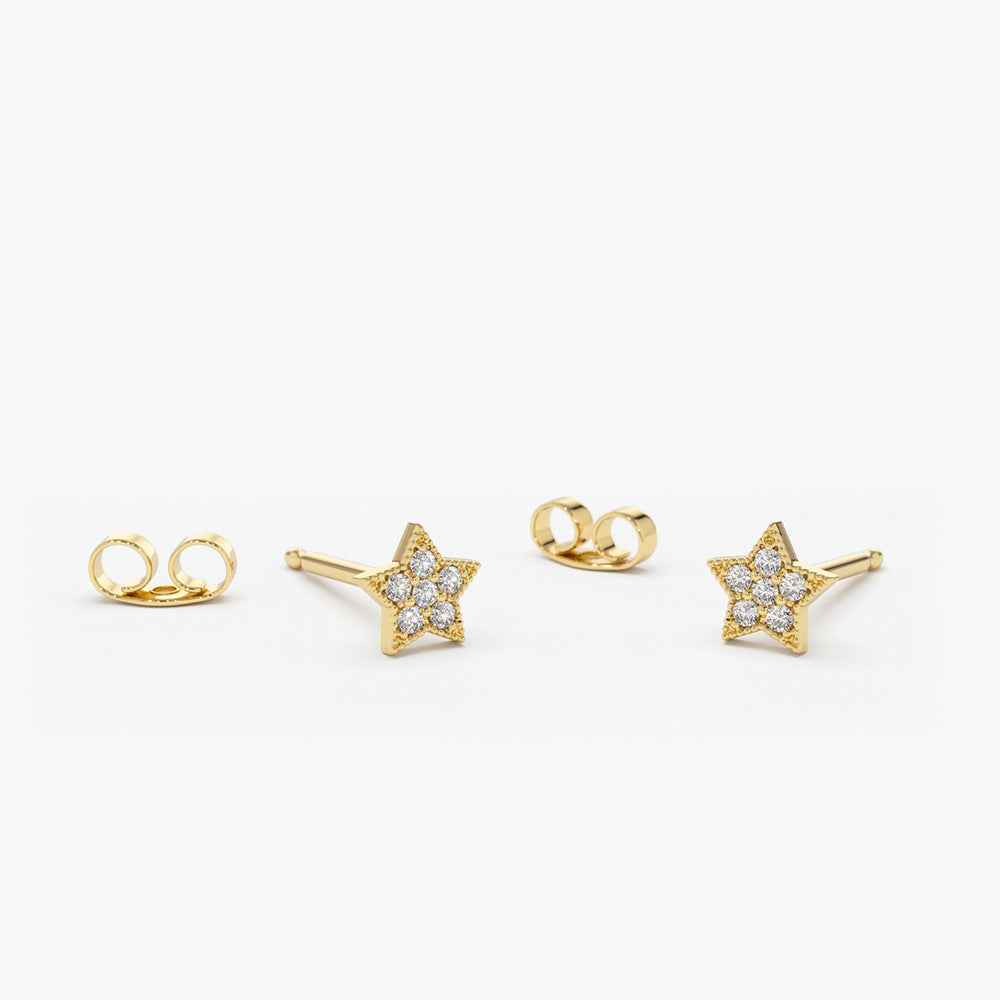 14K Gold Tiny Diamond Star Studs - Geum Jewels