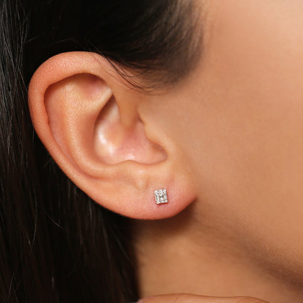 14k Mini Illusion Setting Baguette Studs - Geum Jewels