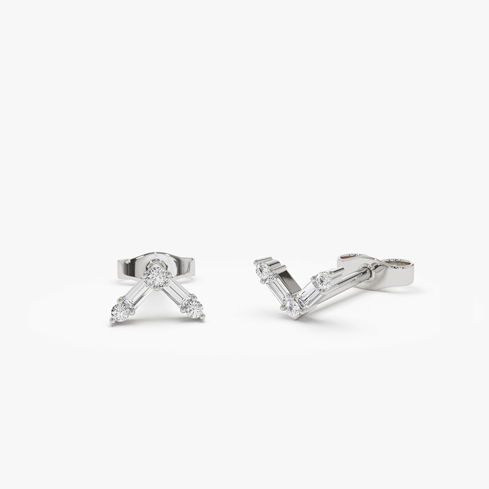 14k Minimal Baguette and Round Diamond Earrings - Geum Jewels