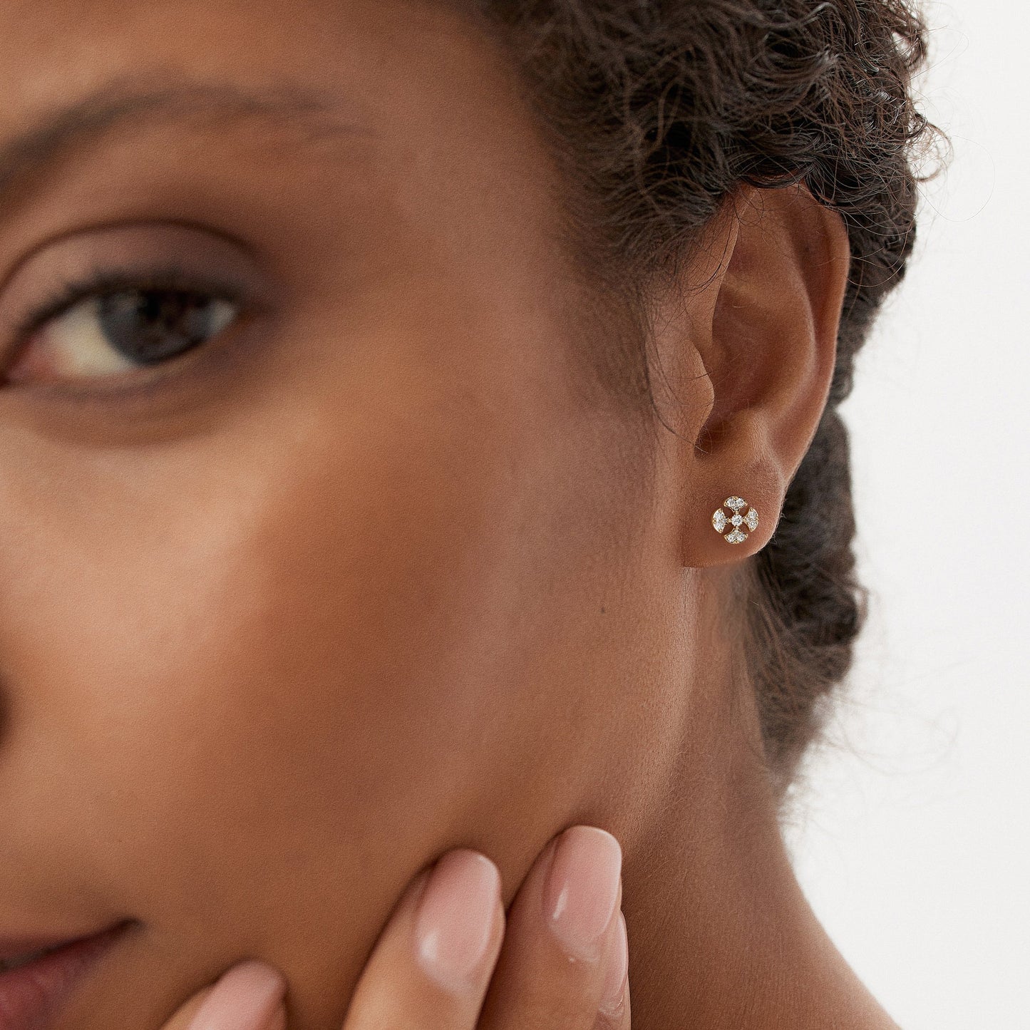 14K Minimalist Petal Diamond Cluster Studs - Geum Jewels