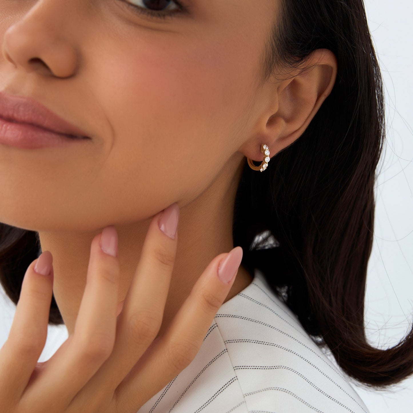 14k Shared Prong Diamond Hoops - Geum Jewels