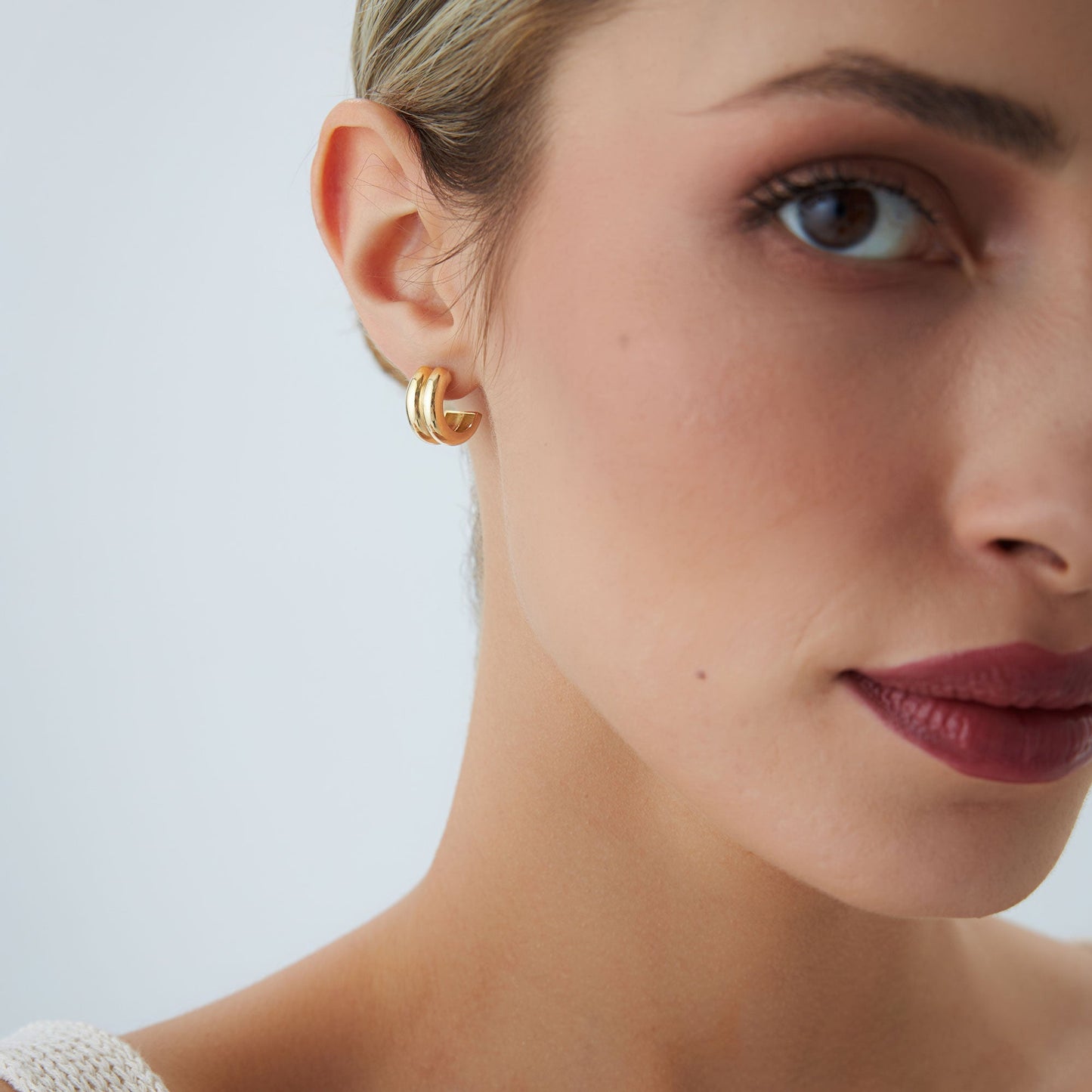 14k Solid Gold Twin C Hoops - Geum Jewels