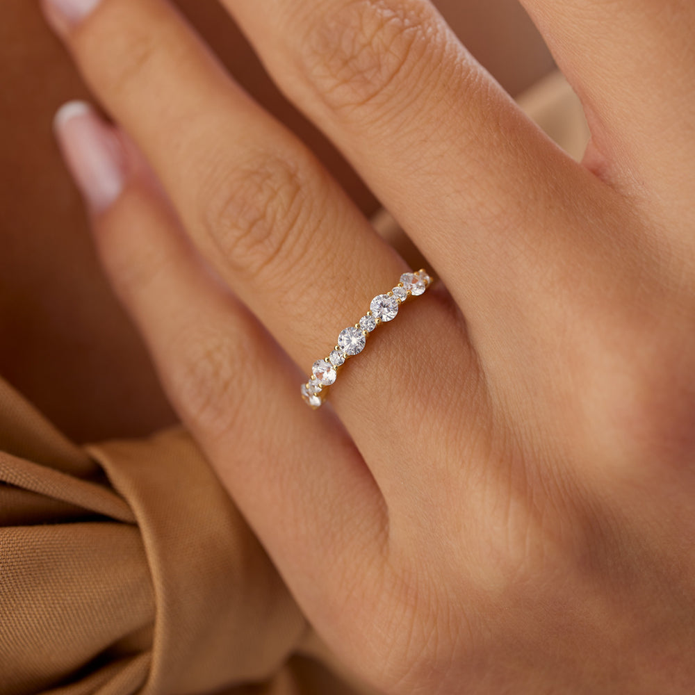 14k Round Diamond Mix Size Anniversary Ring