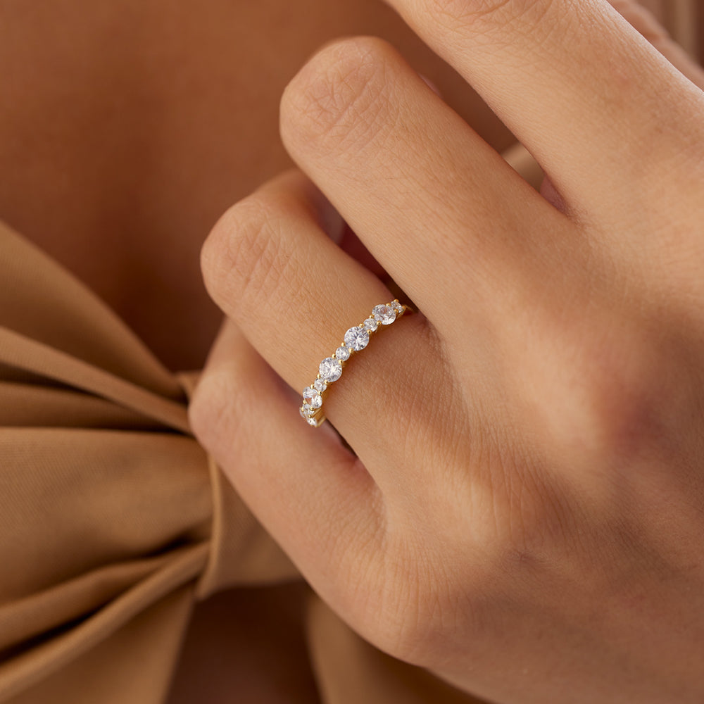 14k Round Diamond Mix Size Anniversary Ring