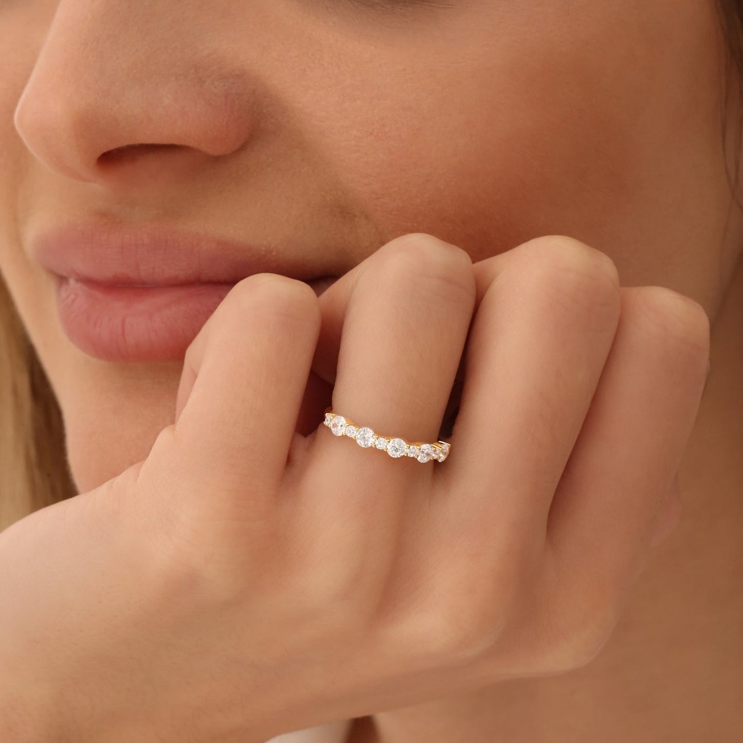 14k Round Diamond Mix Size Anniversary Ring