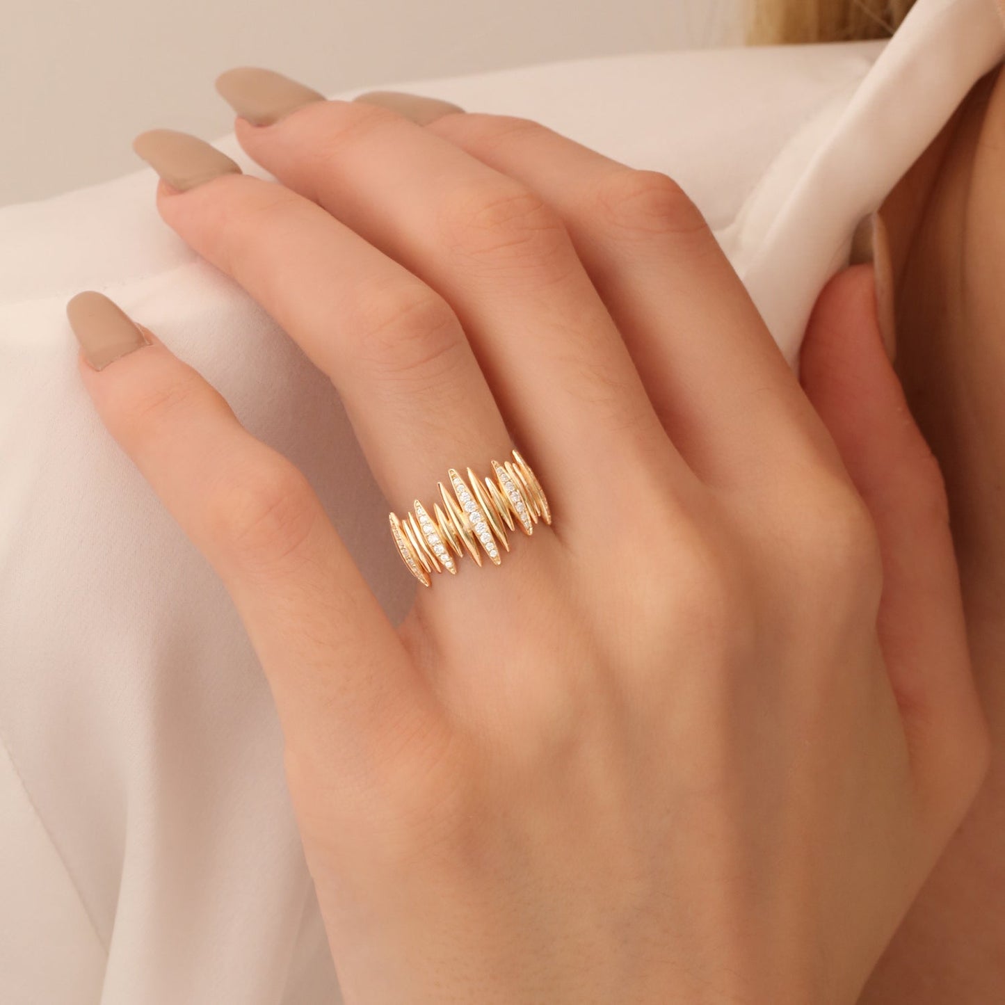 14k Unique Diamond Spike Ring