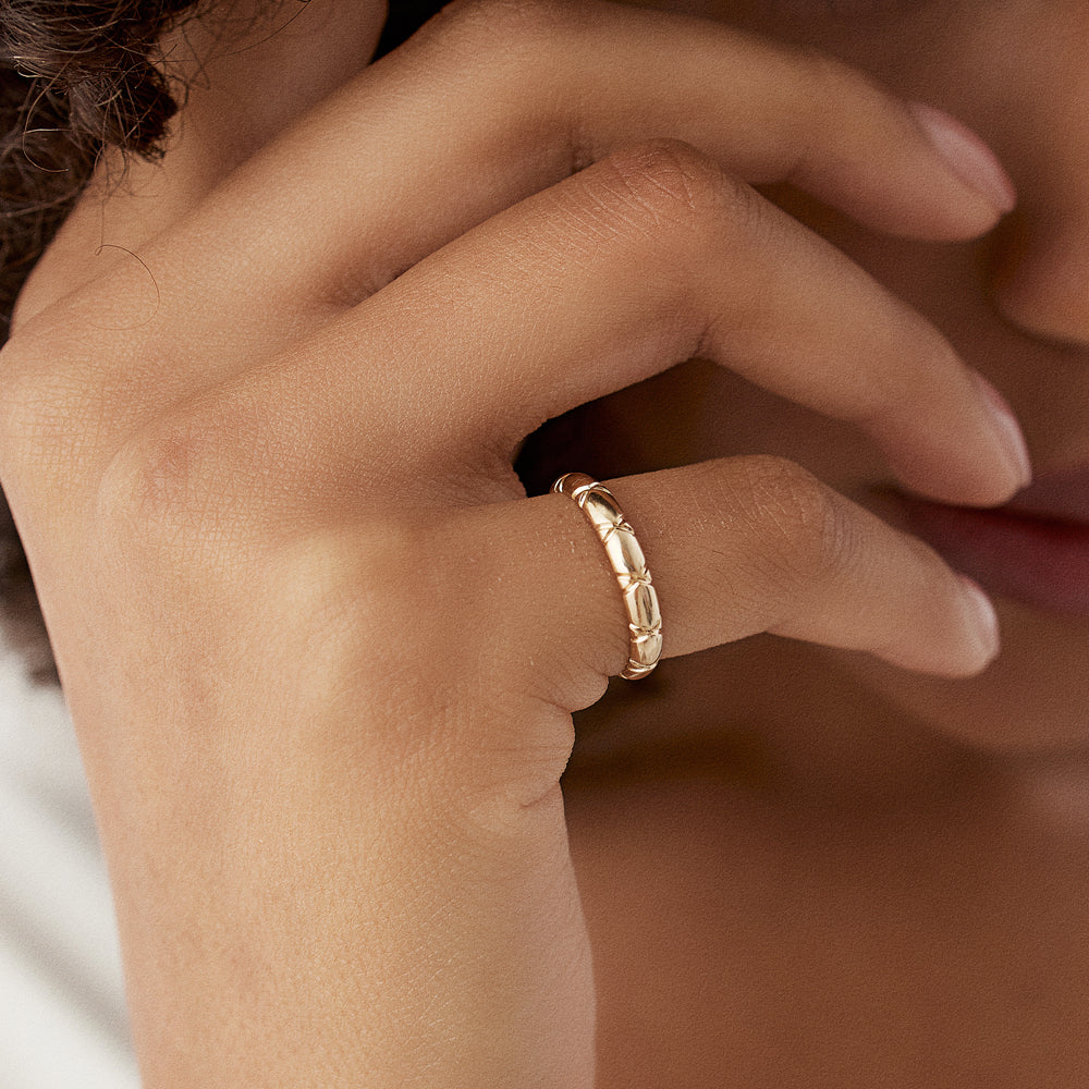 14k 3MM Unique X Cut Design Gold Wedding Ring