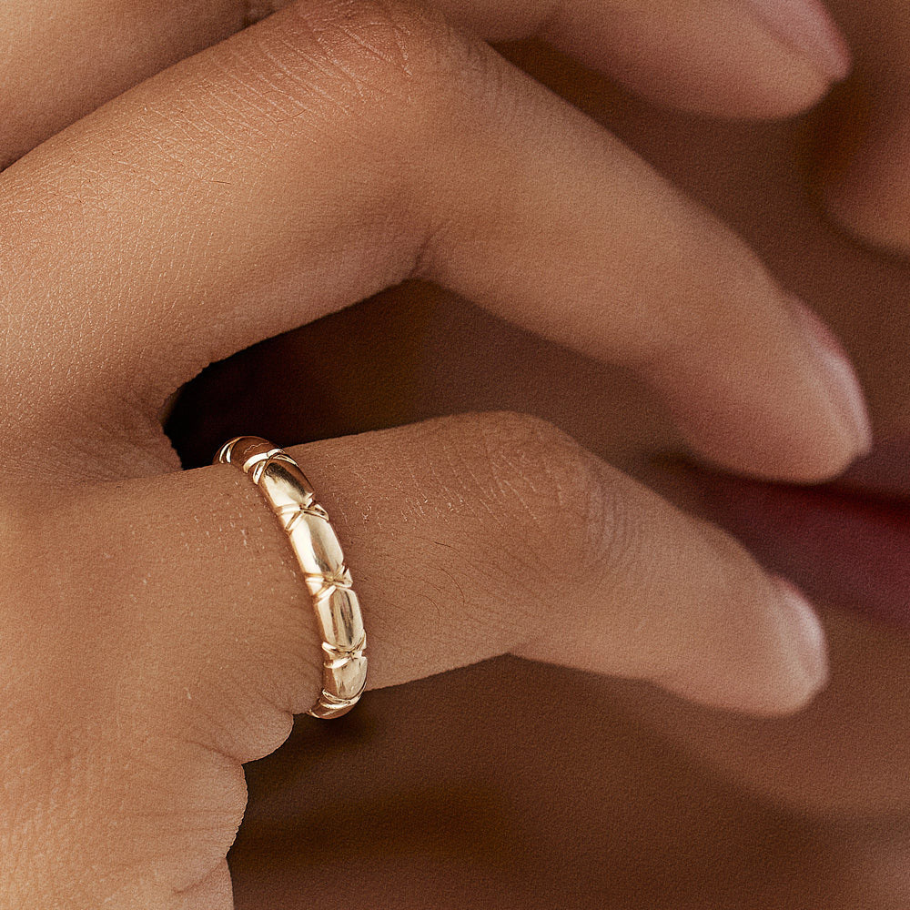 14k 3MM Unique X Cut Design Gold Wedding Ring