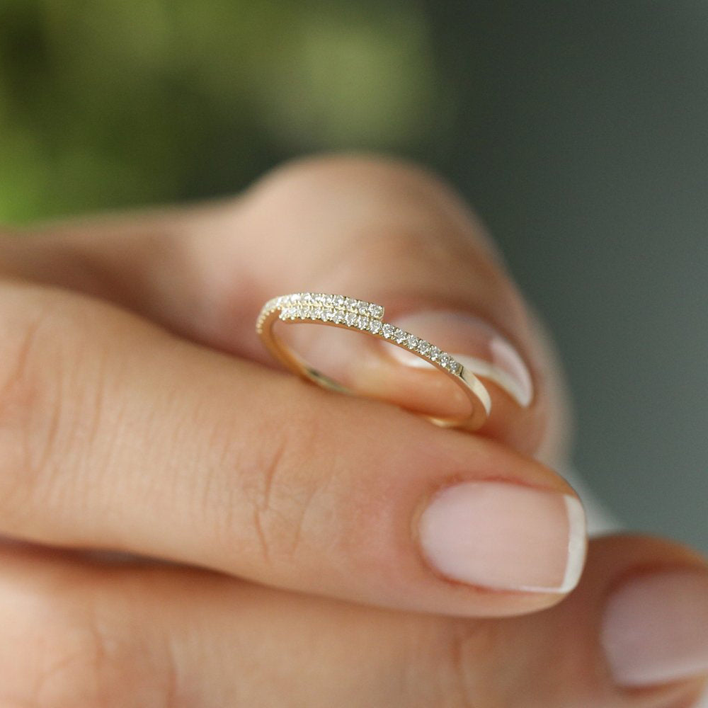 14k Cross Over Diamond Stackable Ring