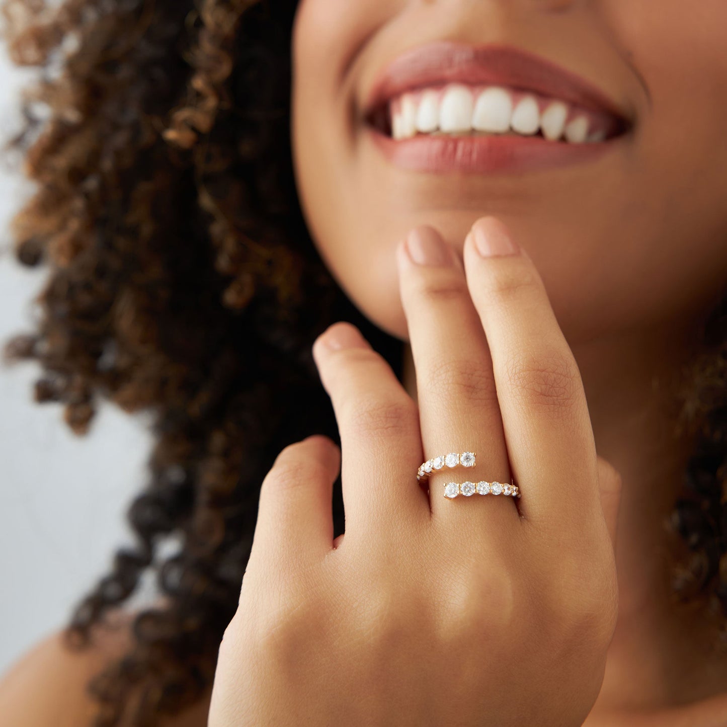 14k Cross Over Graduated Diamond Wrap Ring