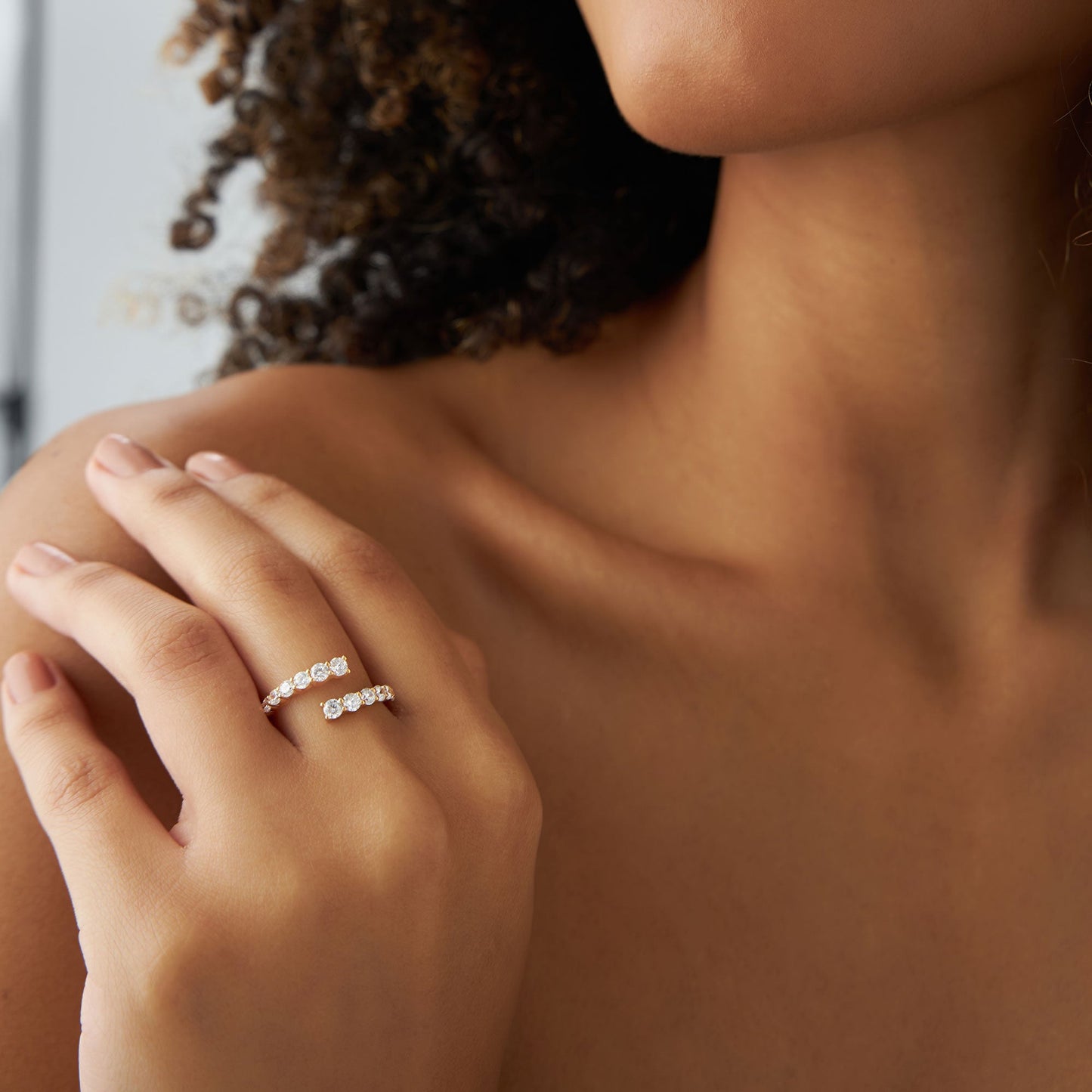 14k Cross Over Graduated Diamond Wrap Ring