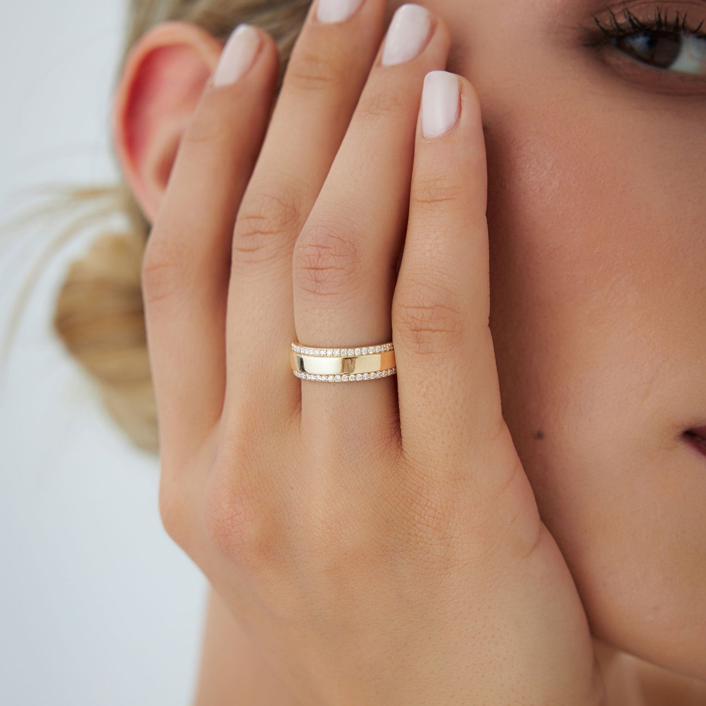 14k Diamond Diamond Edge Wedding Band