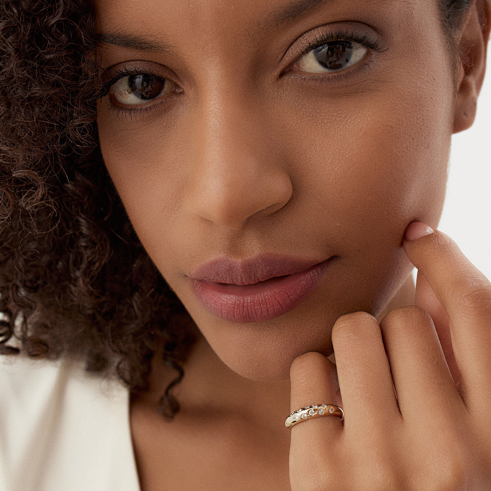 14k Dome Zig Zag Flush Diamond Ring