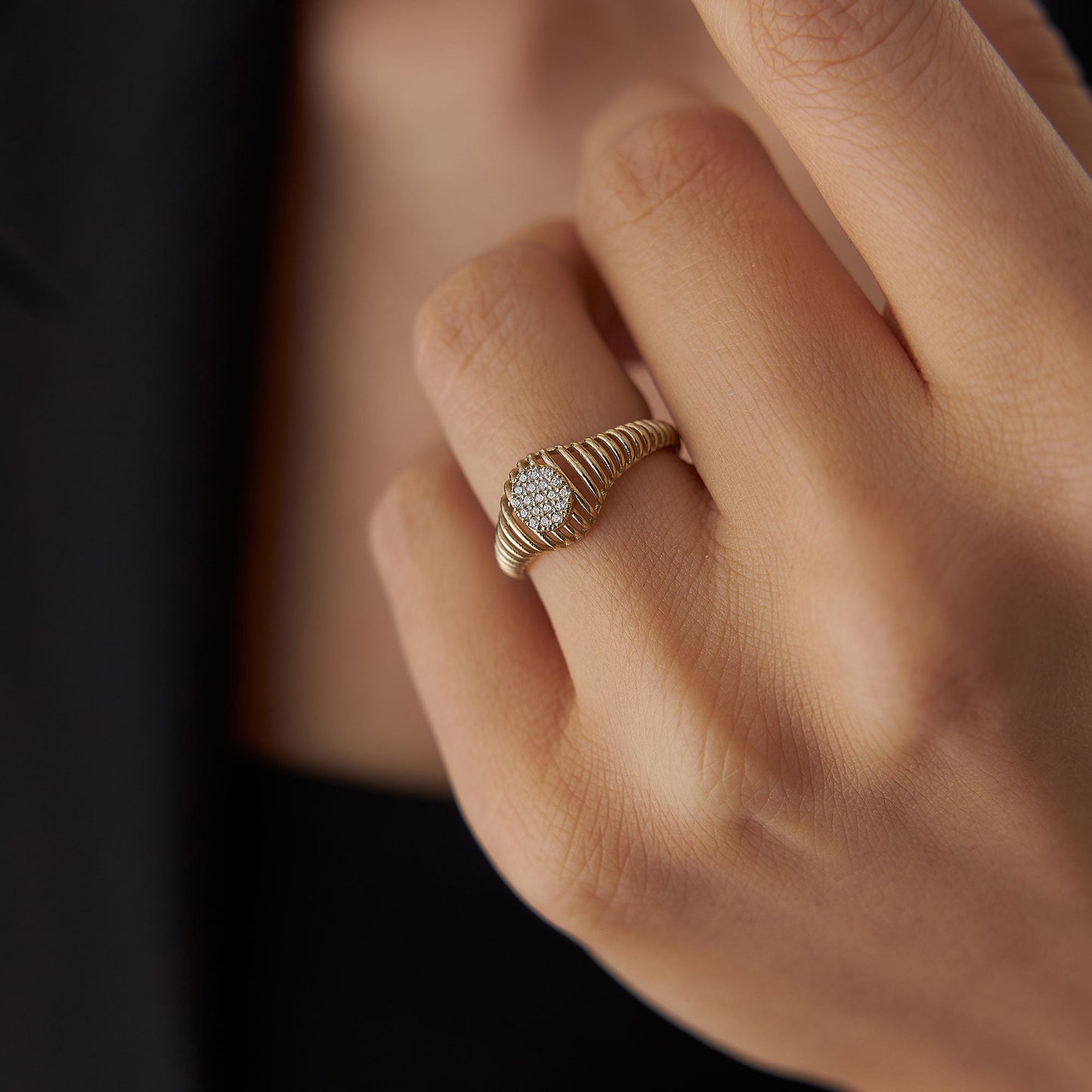 14k Gold Ribbed Oval Signet Ring