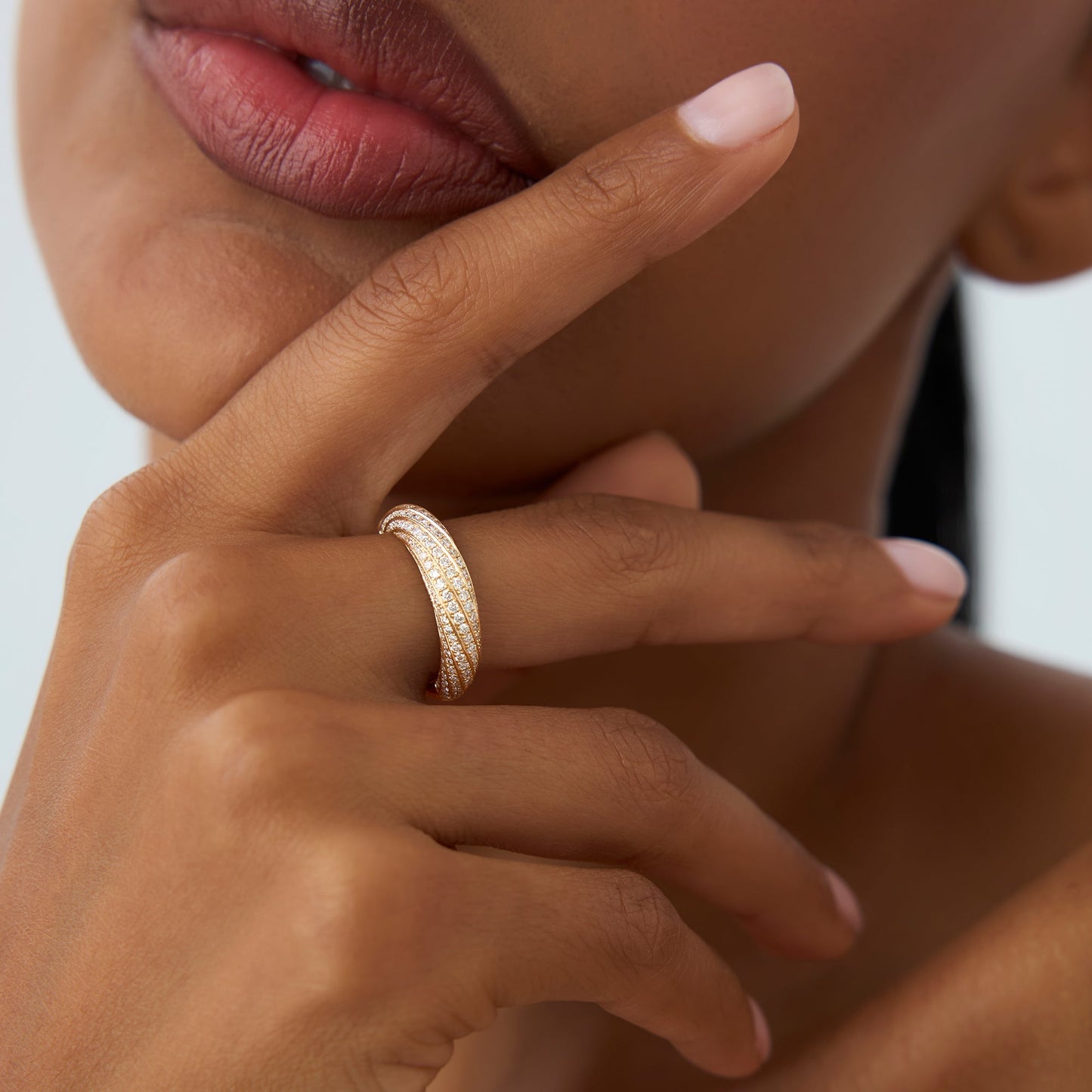 14k Gold Unique Twist Design Pave Diamond Ring