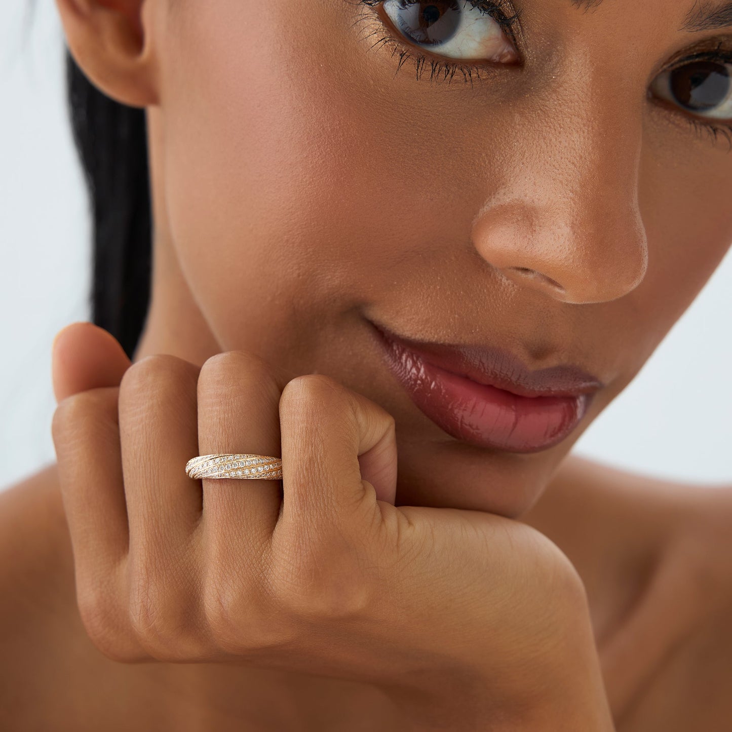 14k Gold Unique Twist Design Pave Diamond Ring