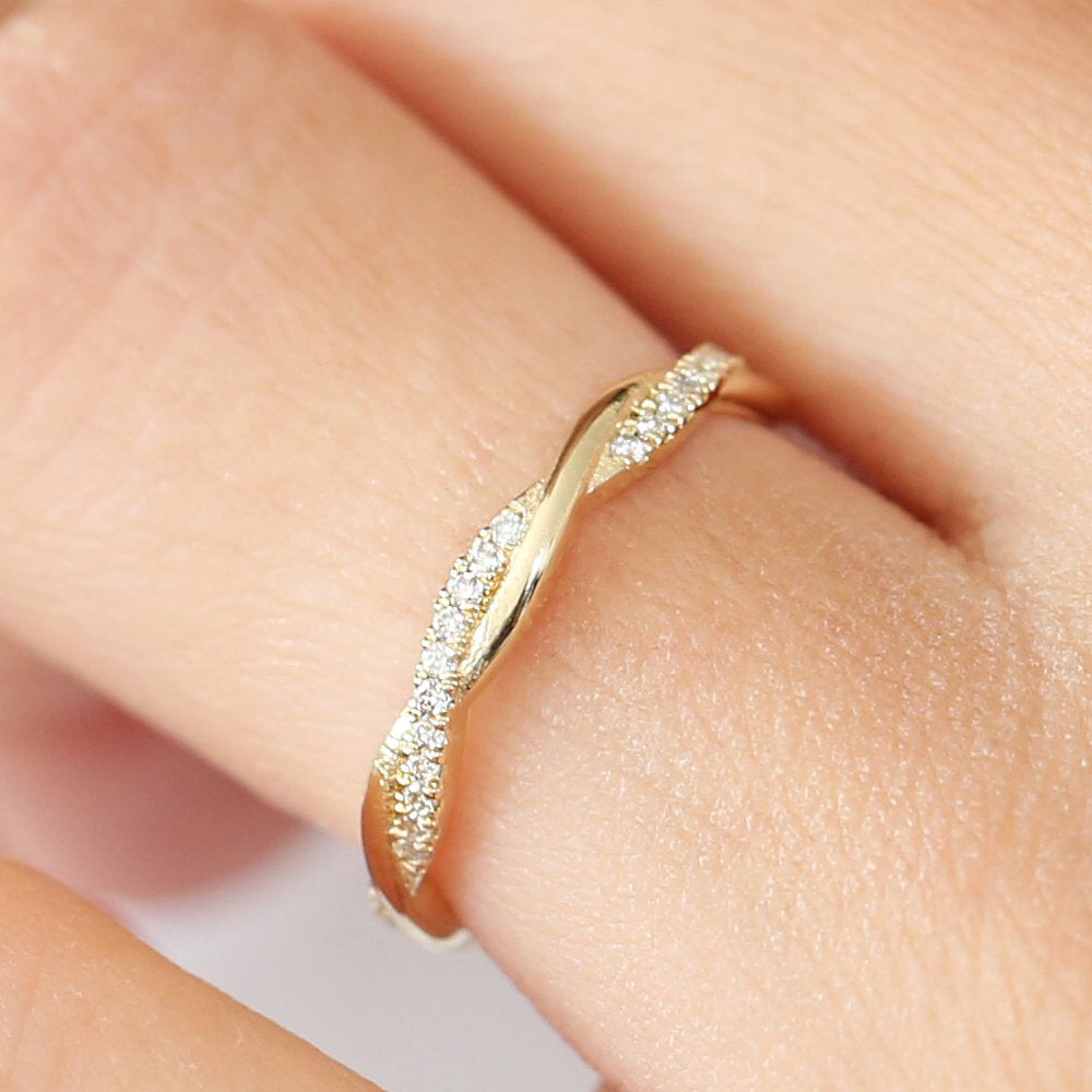 14K Gold Weaving Braid Eternity Diamond Ring