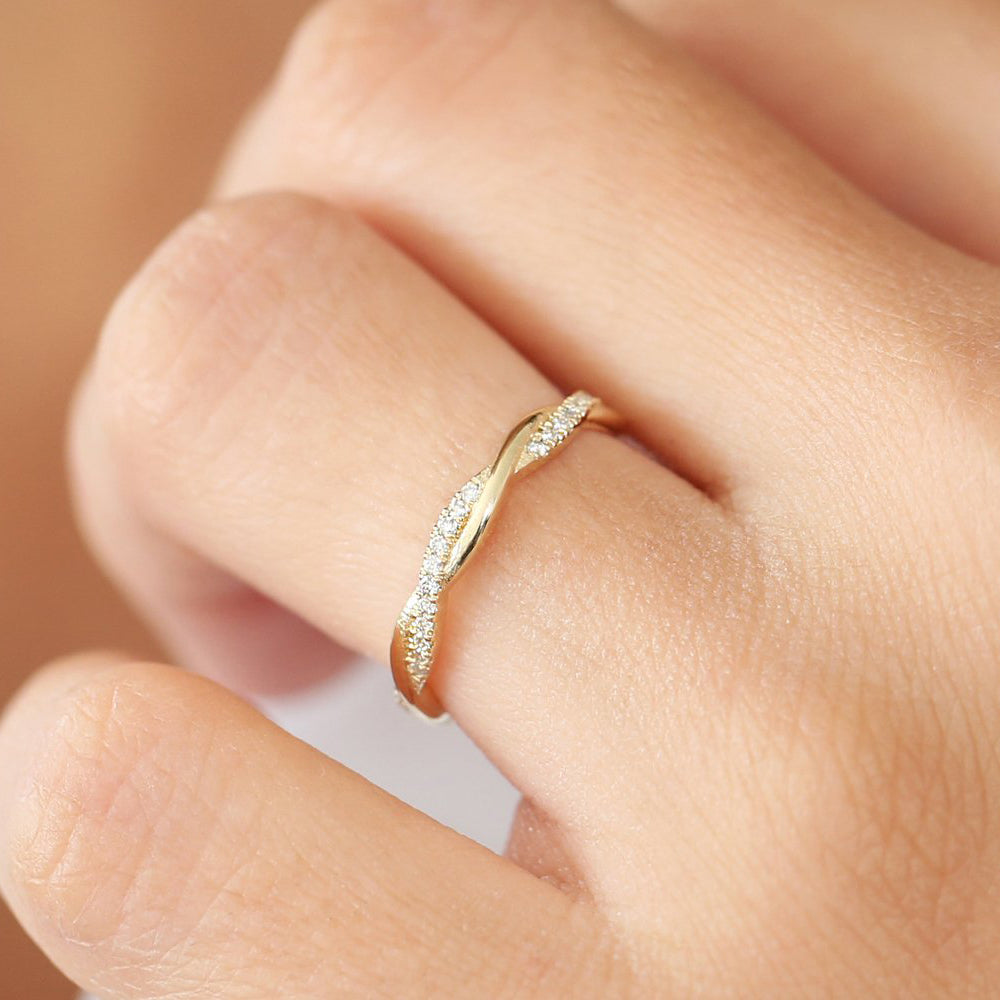 14K Gold Weaving Braid Eternity Diamond Ring