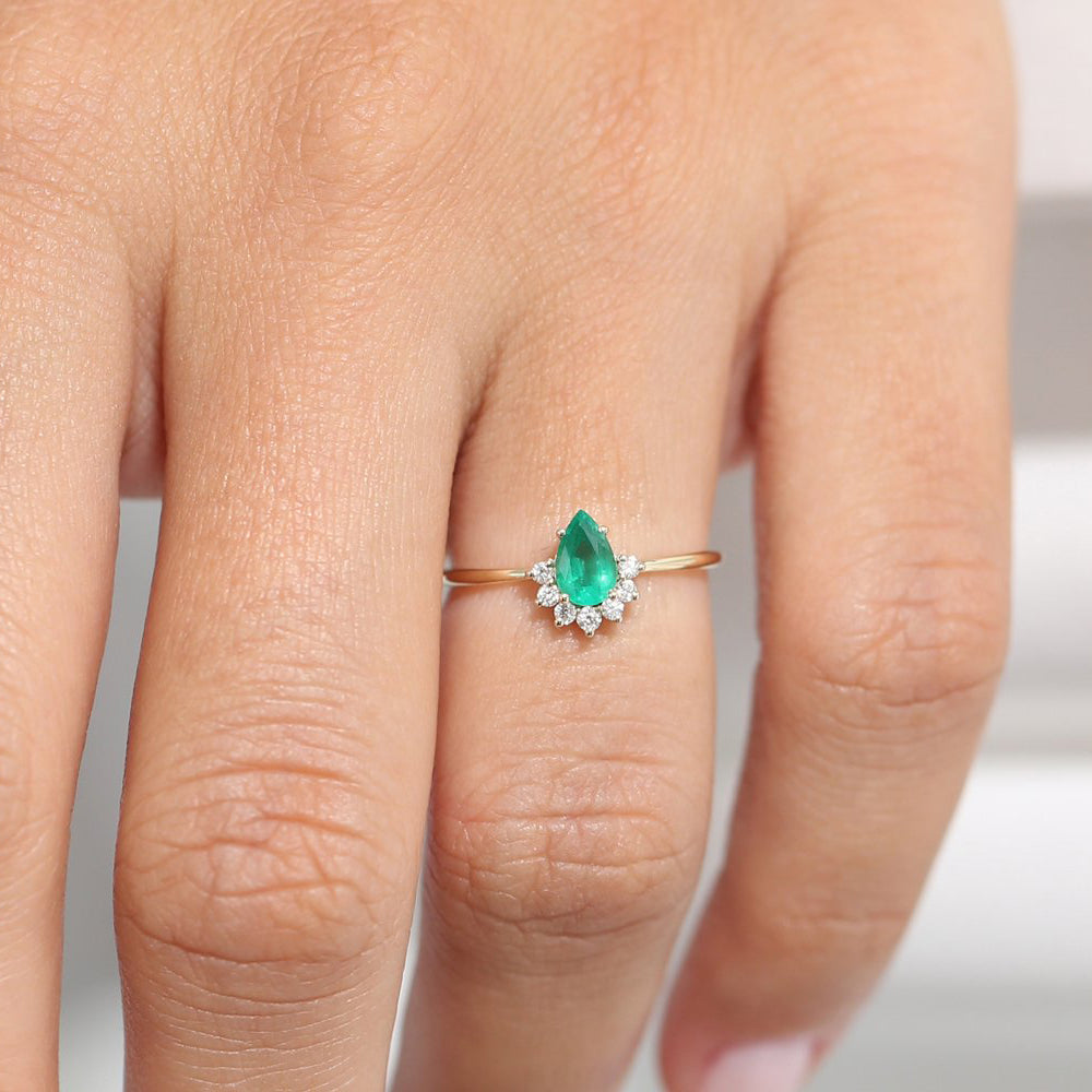 14k Pear Shape Emerald Engagement Ring