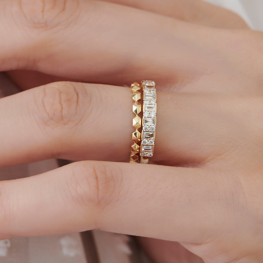 14k Petite Mini Pyramid Ring