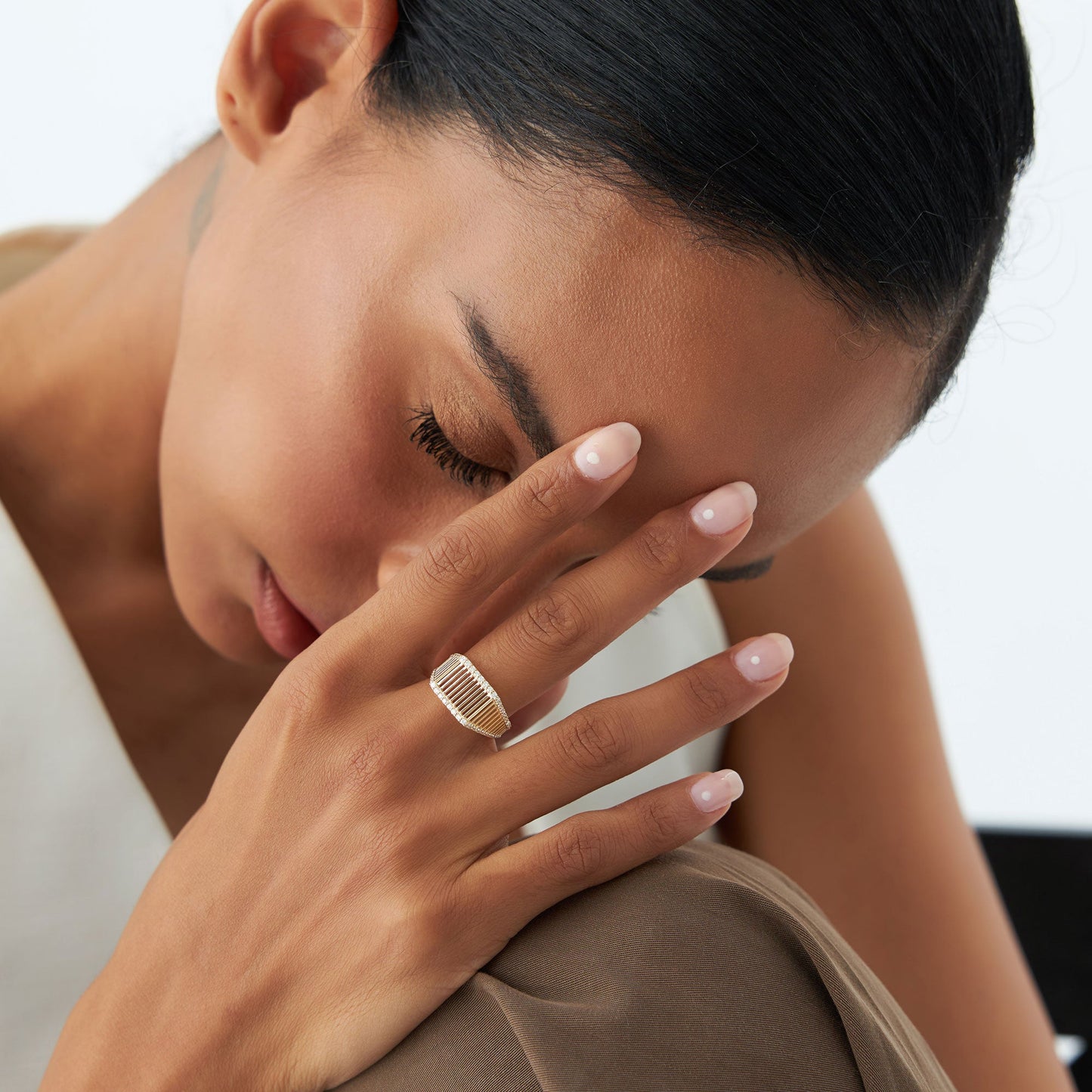 14k Ribbed Unique Design Diamond Signet Ring