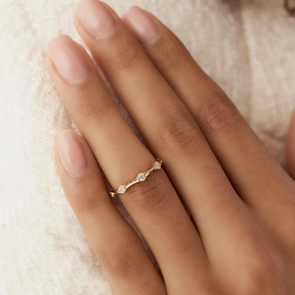 14k Stackable Arte Deco Diamond Wedding Band