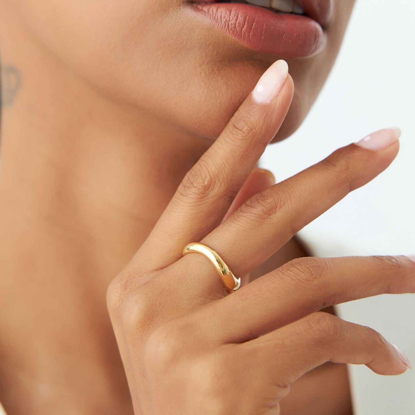 14k Unique Amorphic Shaped Figure Ring