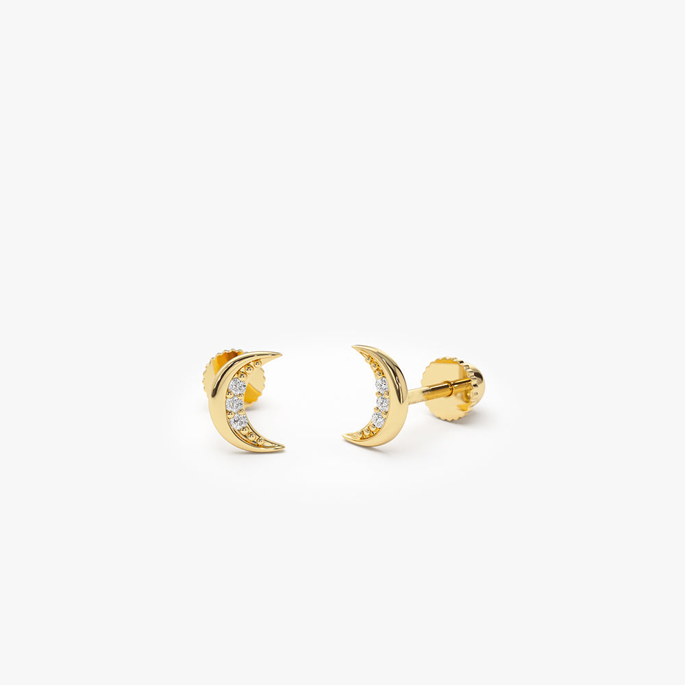 14k Crescent Moon Helix Piercing - Geum Jewels