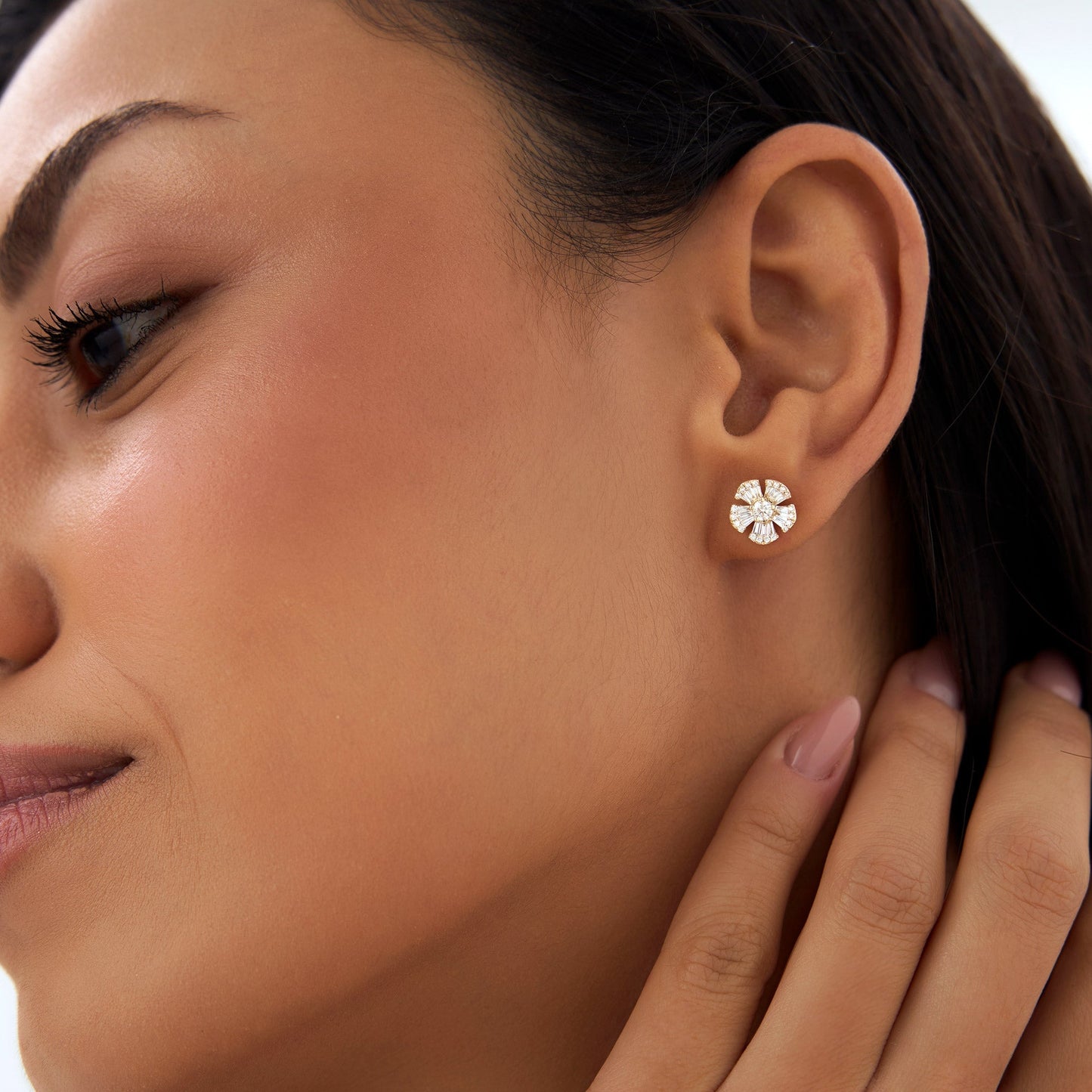 14k Baguette & Round Diamond Unique Flower Earrings - Geum Jewels