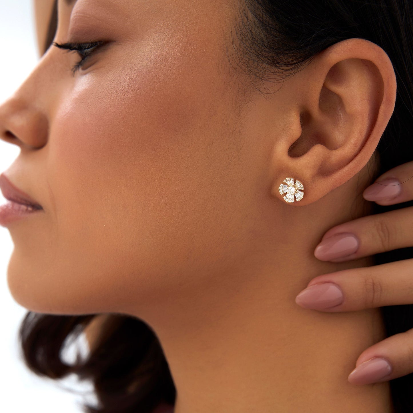 14k Baguette & Round Diamond Unique Flower Earrings - Geum Jewels