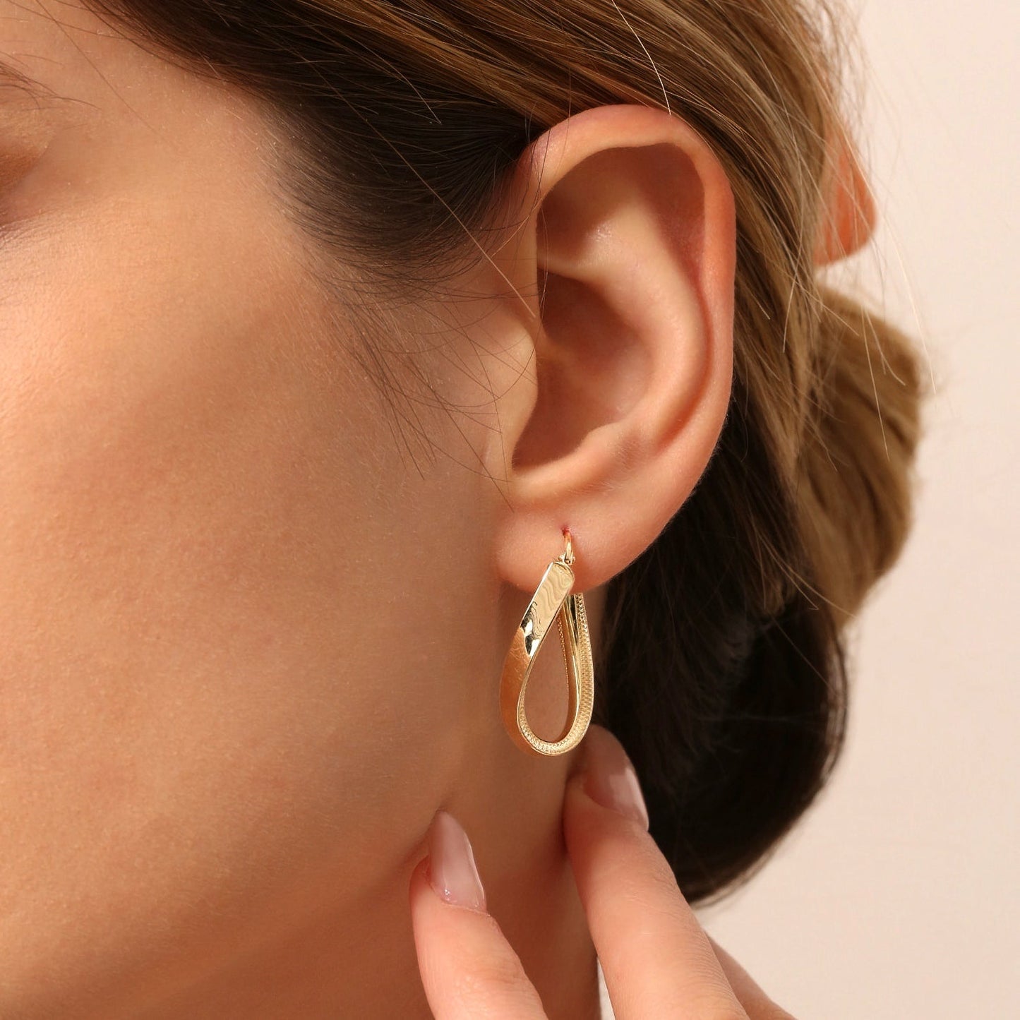 14k Unique Style Latch Back Gold Hoop Earrings - Geum Jewels