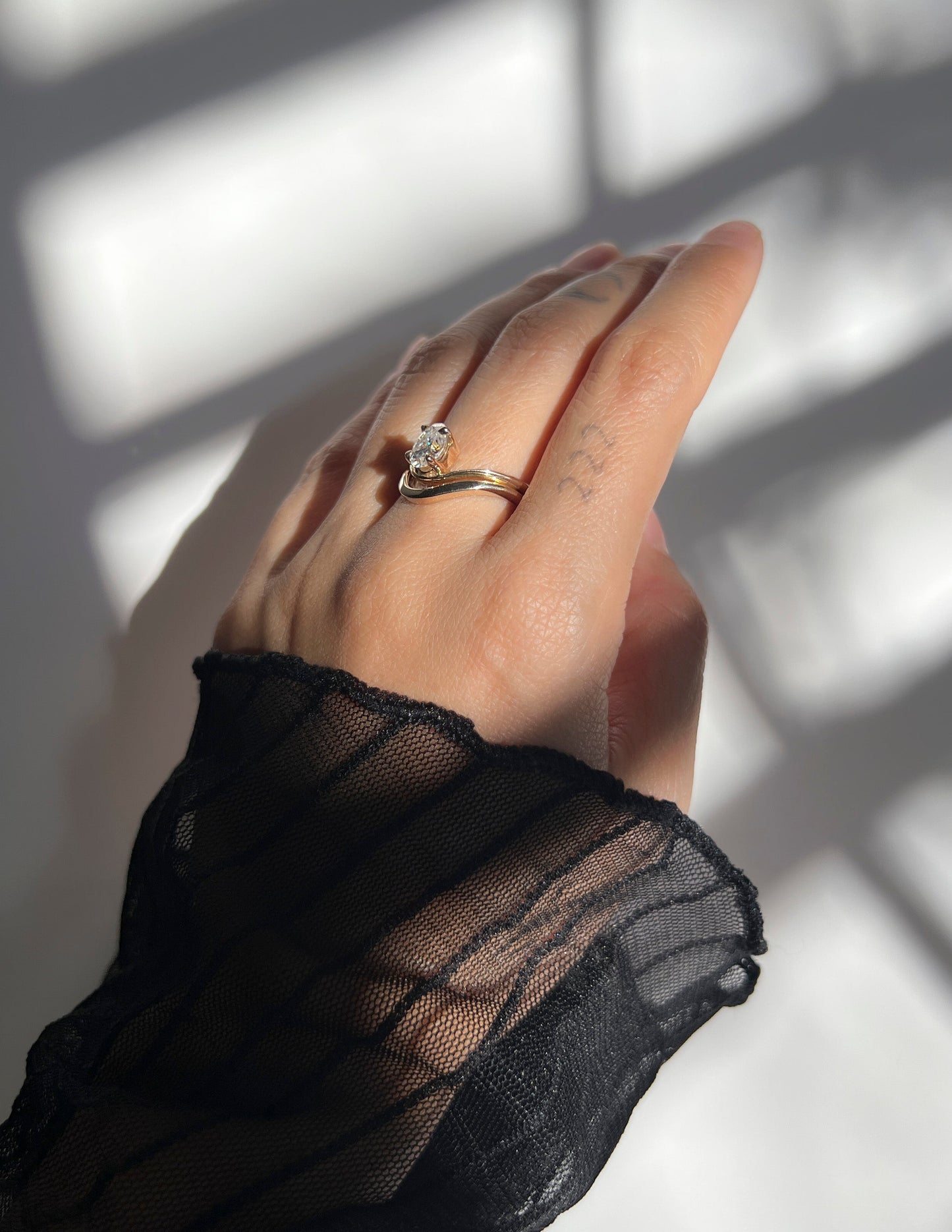 1.0- 2.0ct Oval Sunrise Ring & Band SET - Geum Jewels
