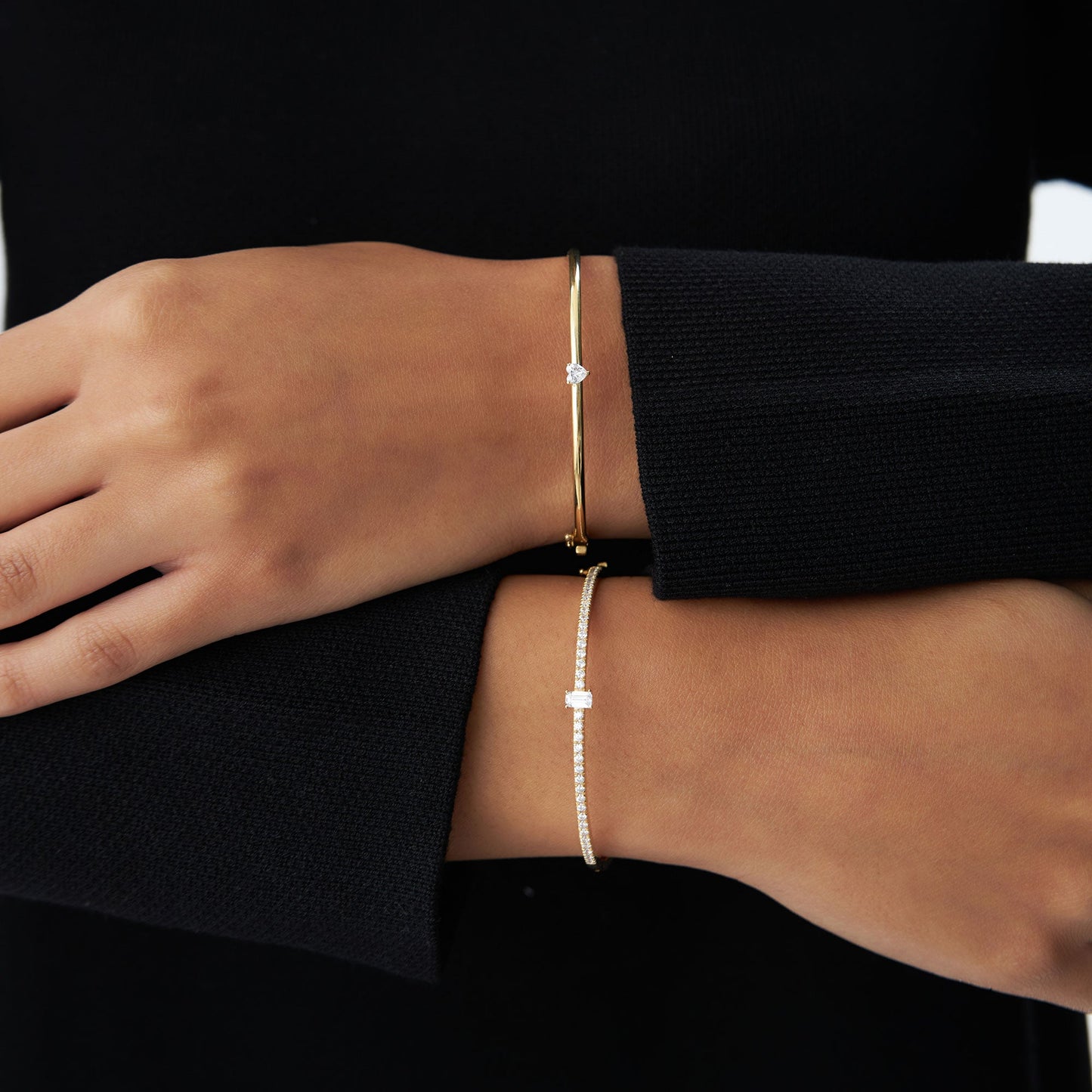 14K Heart Shape Diamond Solitaire Bangle