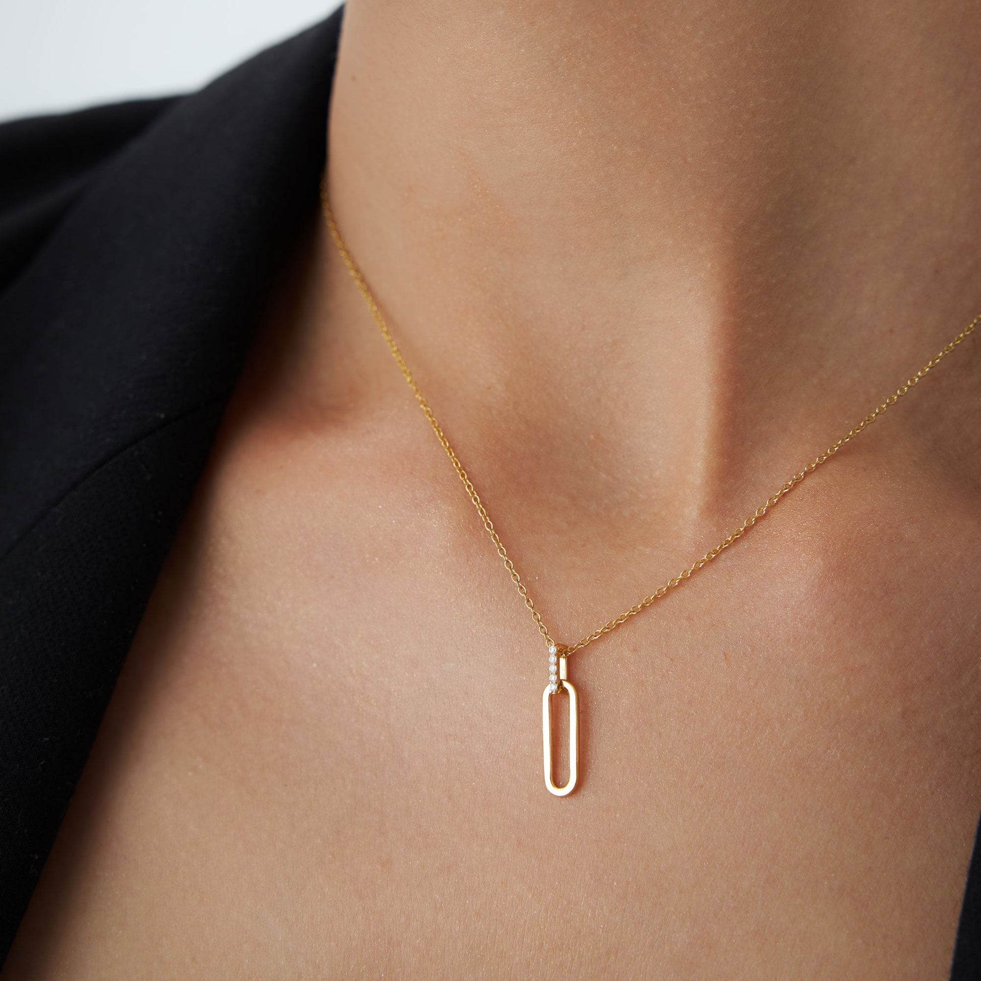 14k Gold Paper Clip Link Pendant Necklace