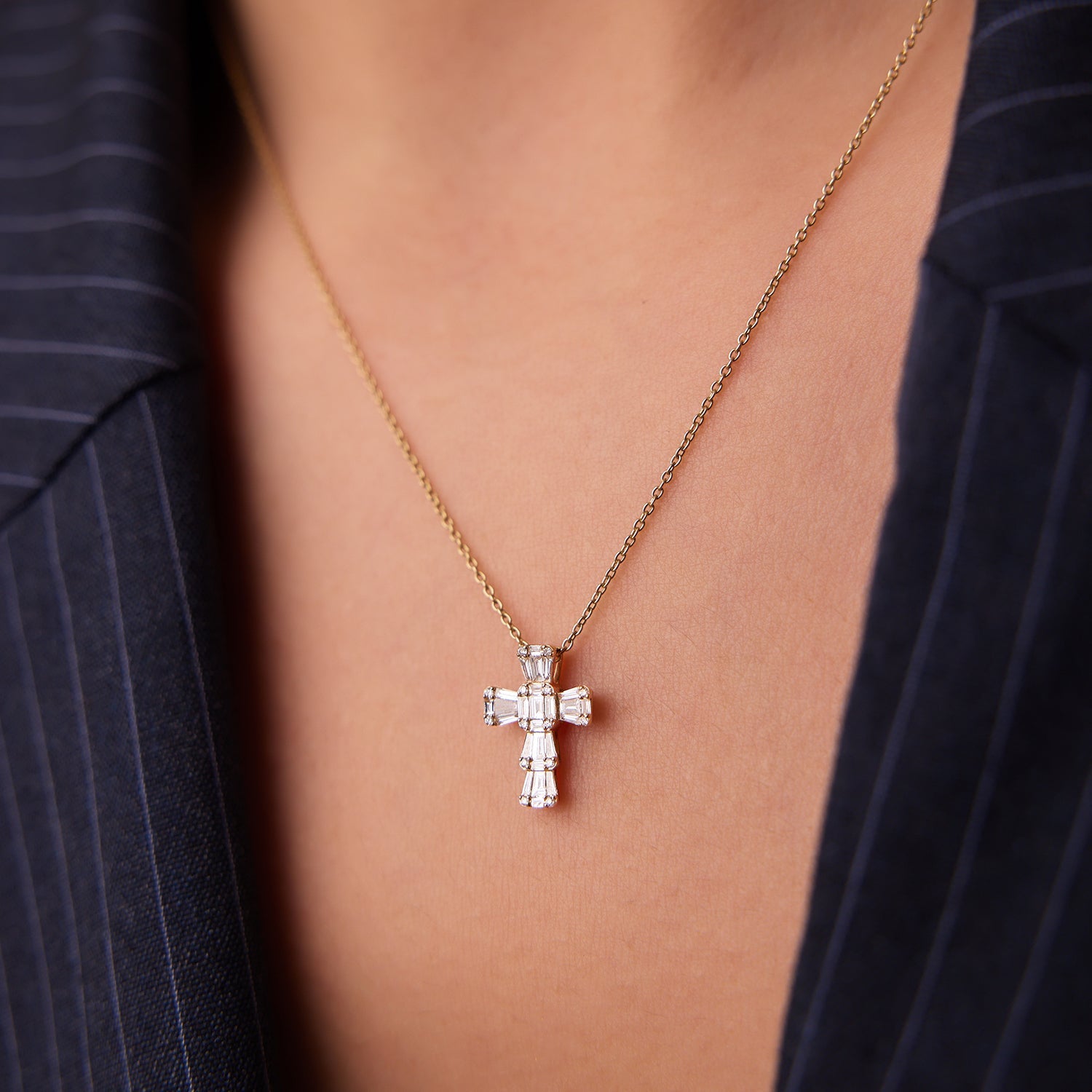 14k Illusion Setting Baguette Diamond Cross