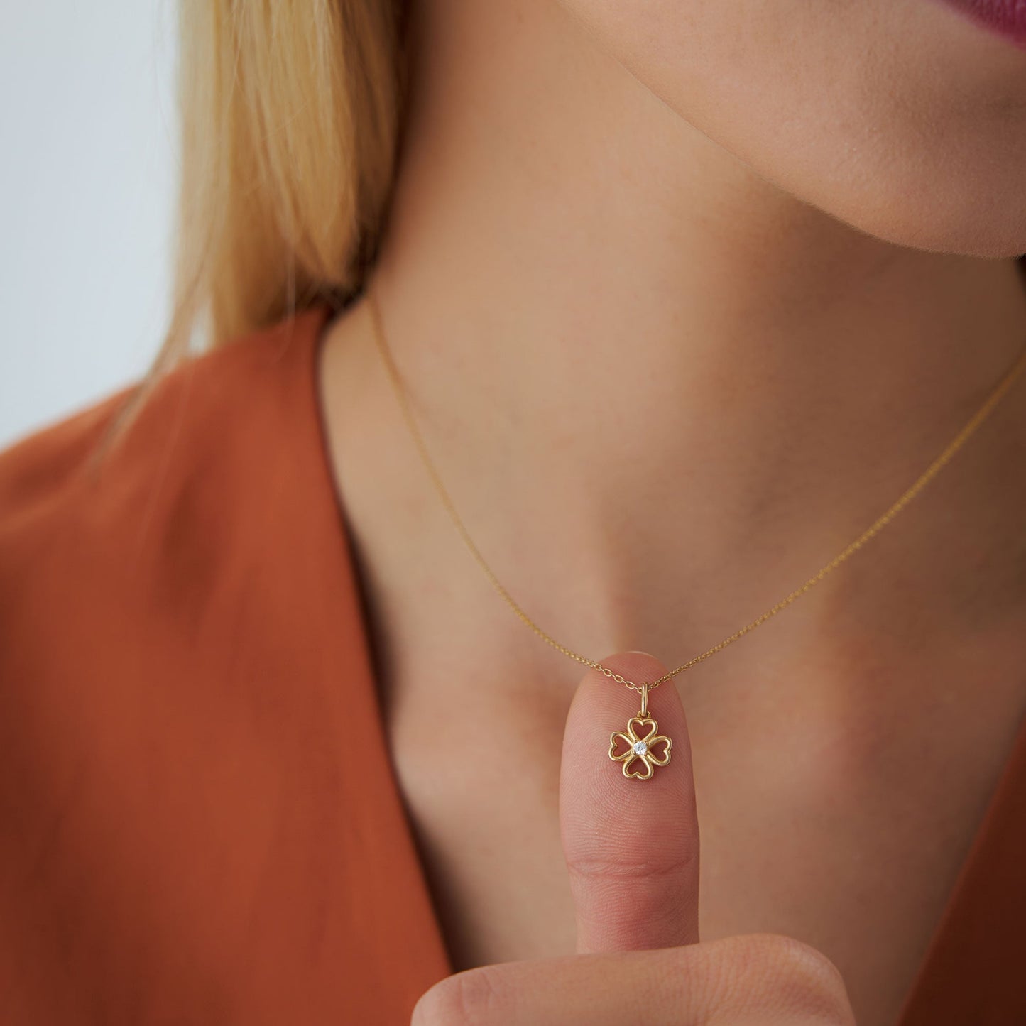 14k Single Diamond Clover Necklace
